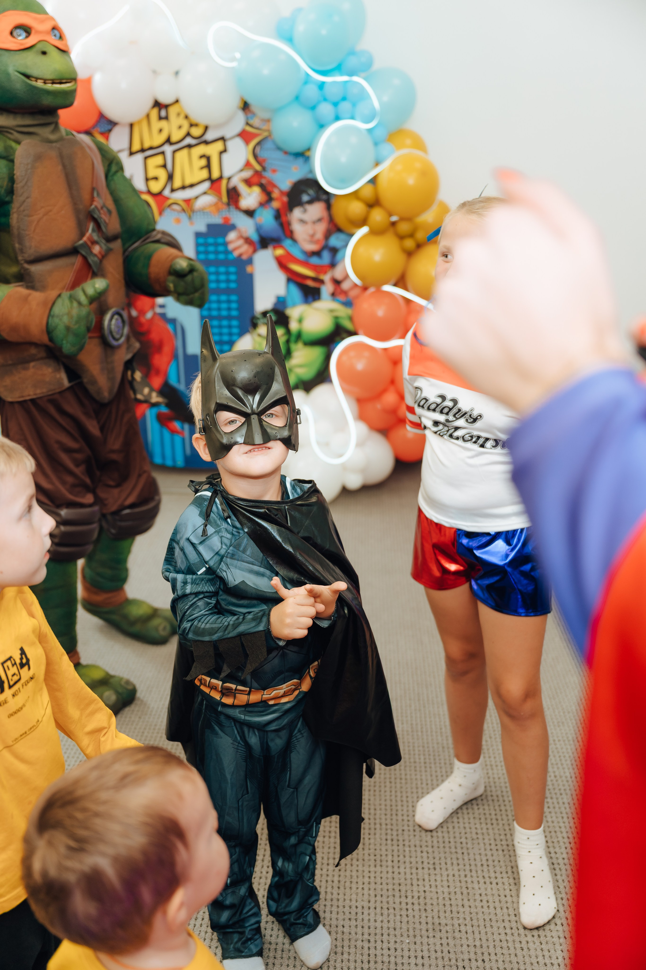 Праздник Льва в Мультифокс. Детский и семейный фотограф Катерина Мишина