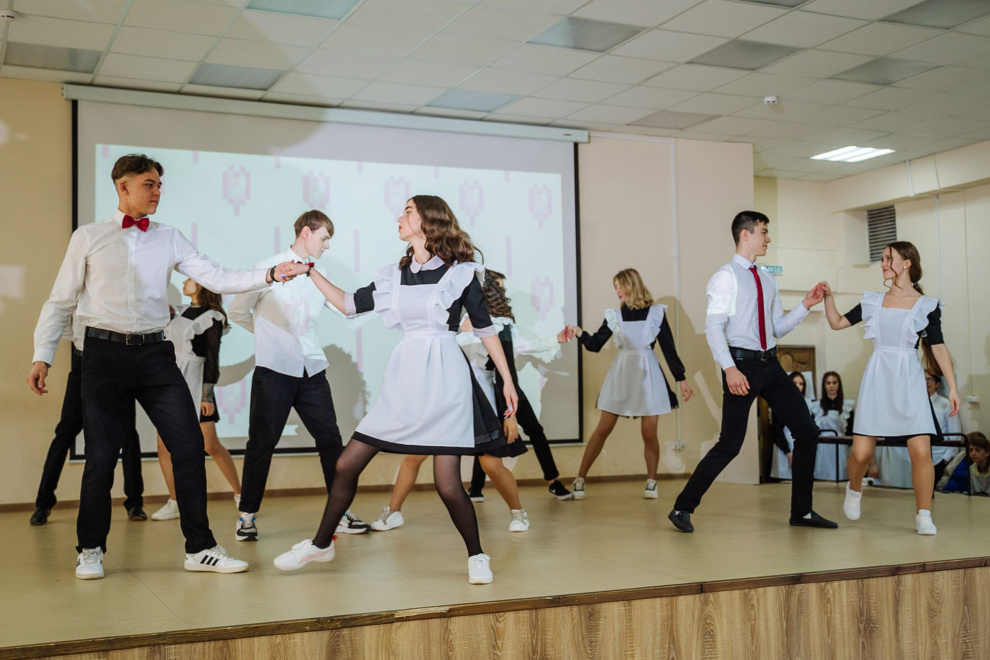 20220524 шк 94 последний звонок