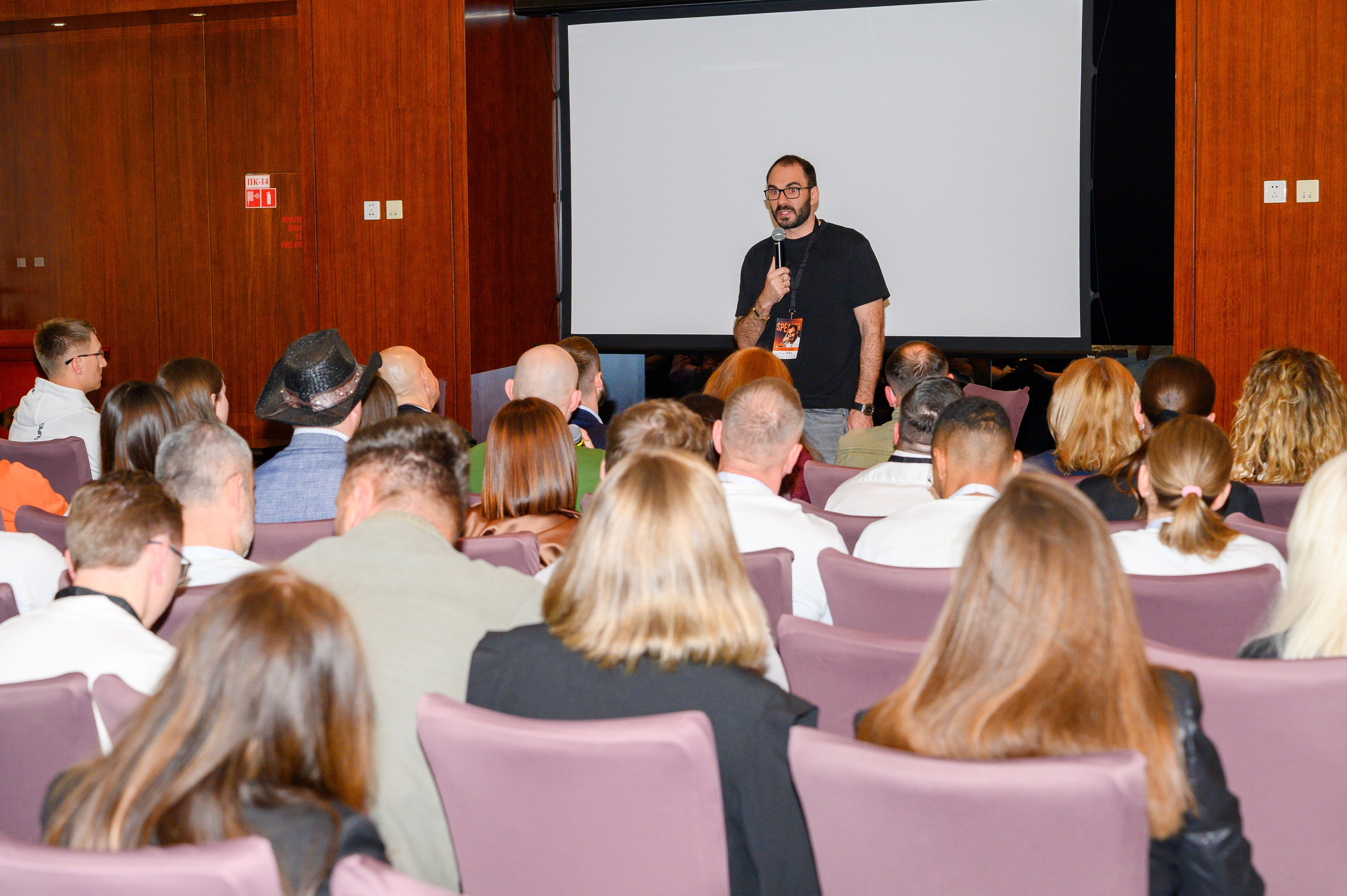 Репортажная съемка с открытия магазина. Фотоуслуги, услуги фотографа, фотографирование важных событий