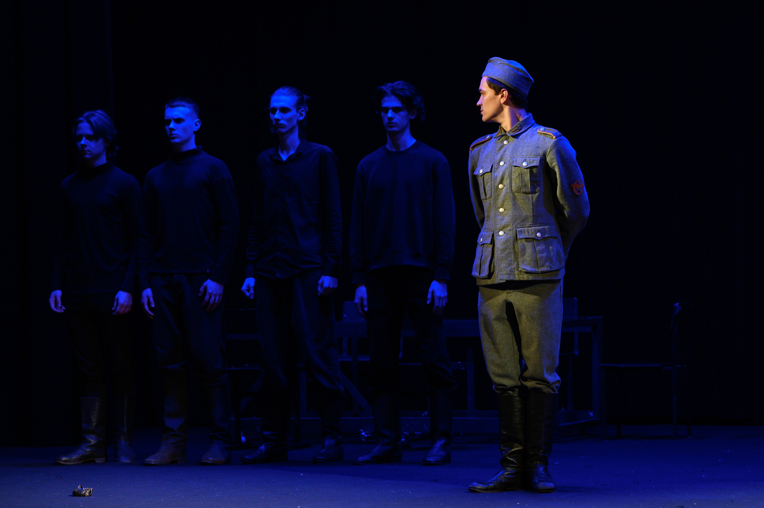 Молодая гвардия. Фотоуслуги, услуги фотографа, фотографирование важных событий