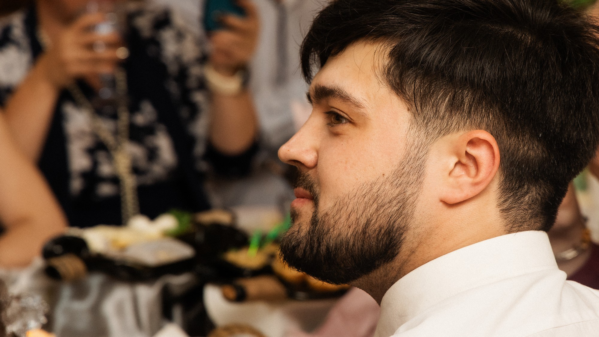 Илья и Виктория свадебный банкет в кафе. Свадебный и семейный фотограф в г. Волхов Алексей Кочерыжкин