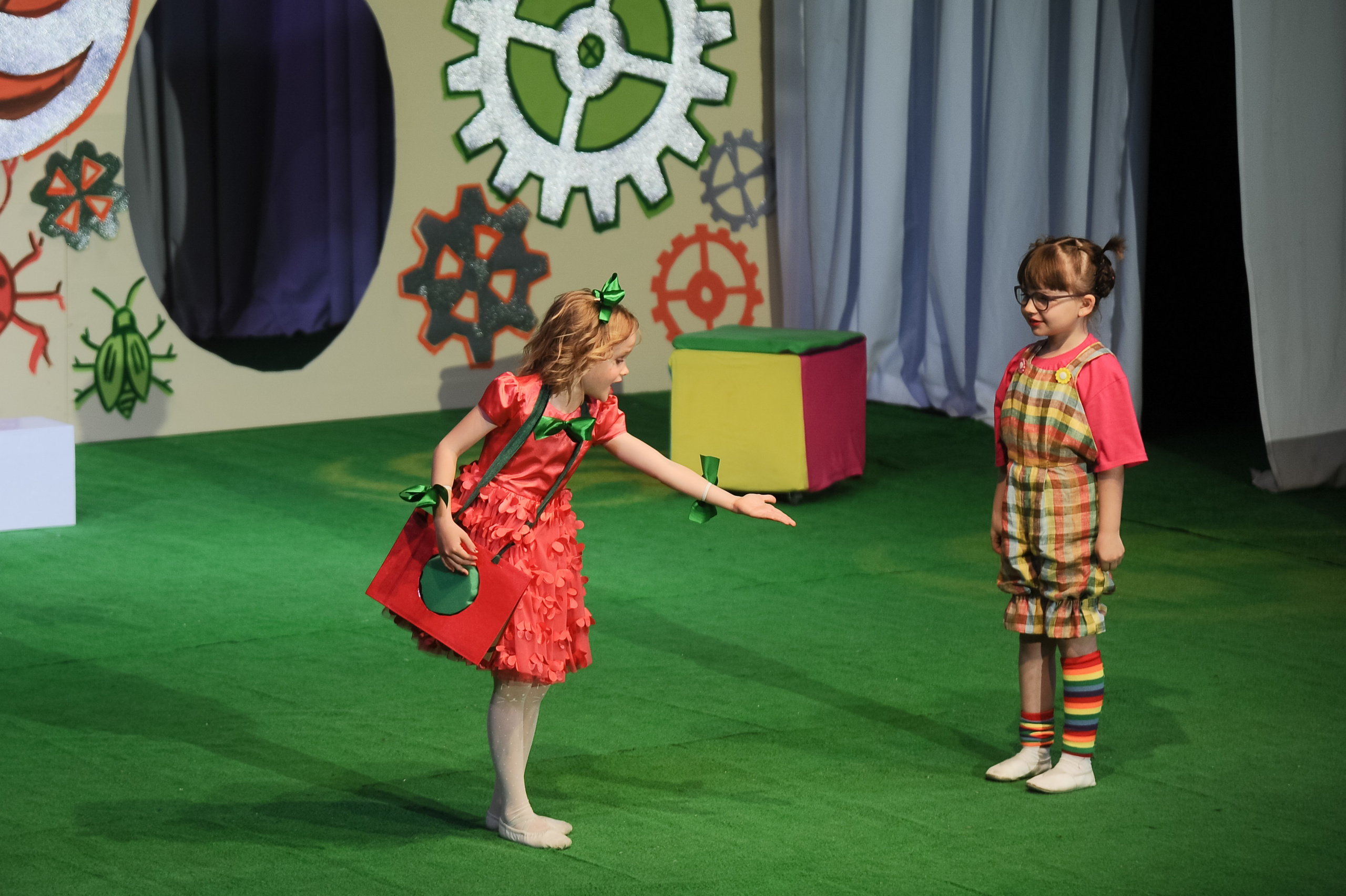 Выпускной 2025, детский центр «Самовар». Фотограф Олег Юршевич Солигорск Минск