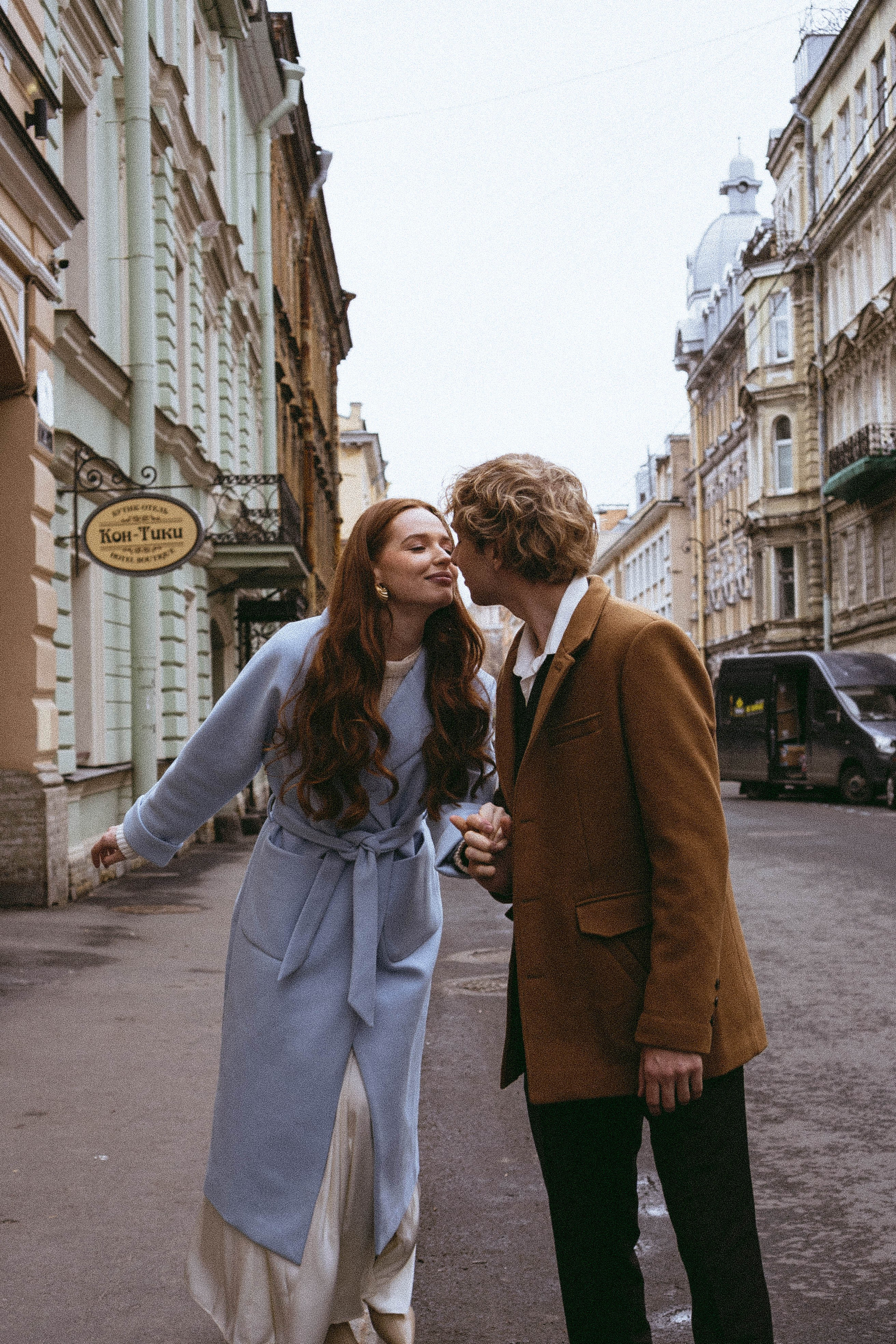 СВАДЕБНАЯ ПРОГУЛКА ПО ПЕТРОГРАДКЕ ВЕСНОЙ (ФОТОСЕССИИЯ ПАРЫ СВАДЕБНАЯ). Профессиональный фотограф, Санкт-Петербург — Виктория Богомолова