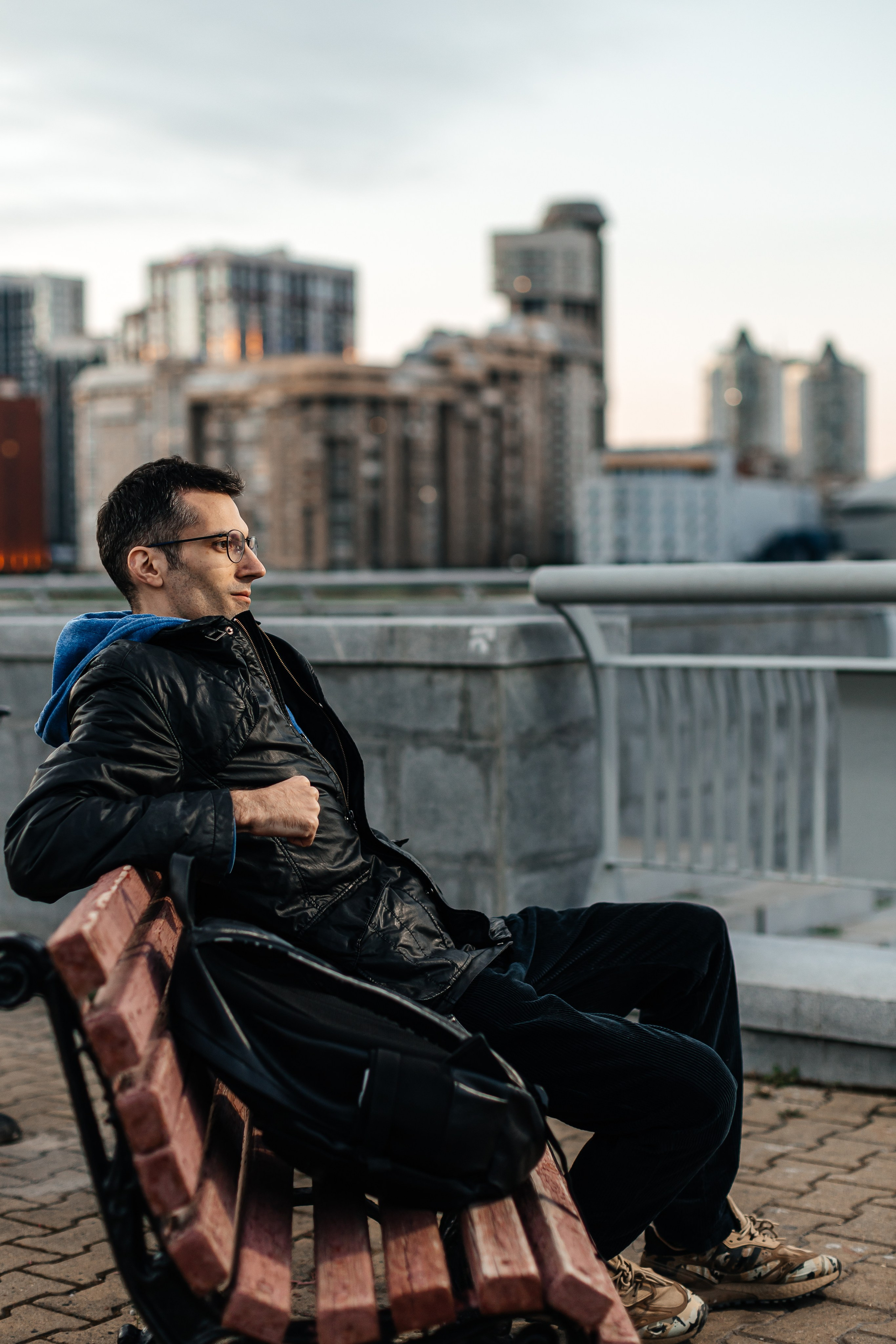 Мужской портрет, уличная фото съёмка. Александр Оношкин. Свадебный фотограф в Екатеринбурге