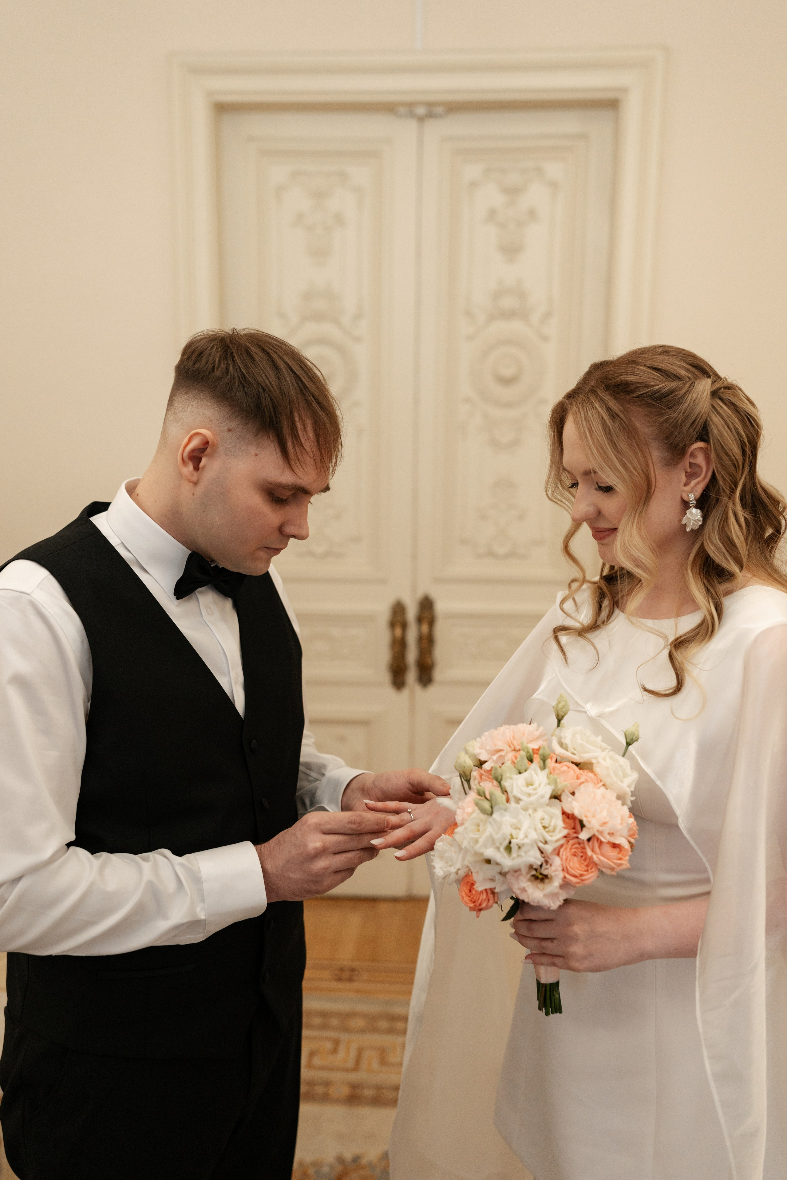 Руслан и Мария. Hmliber — фотограф и контент-креатор из Петербурга