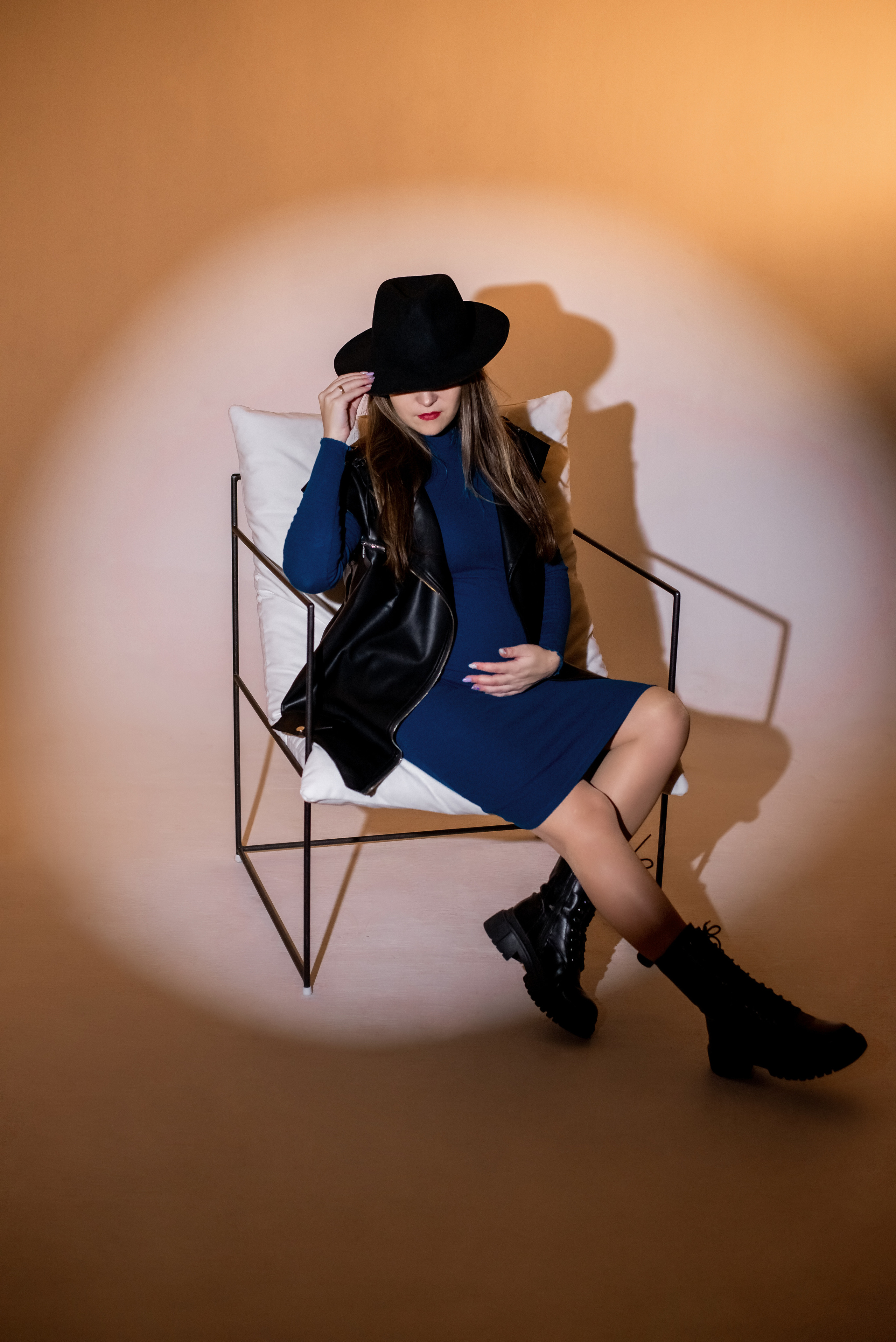 Беременность (искусственный свет). Детский и семейный фотограф в Витебске Ольга Панфиленок