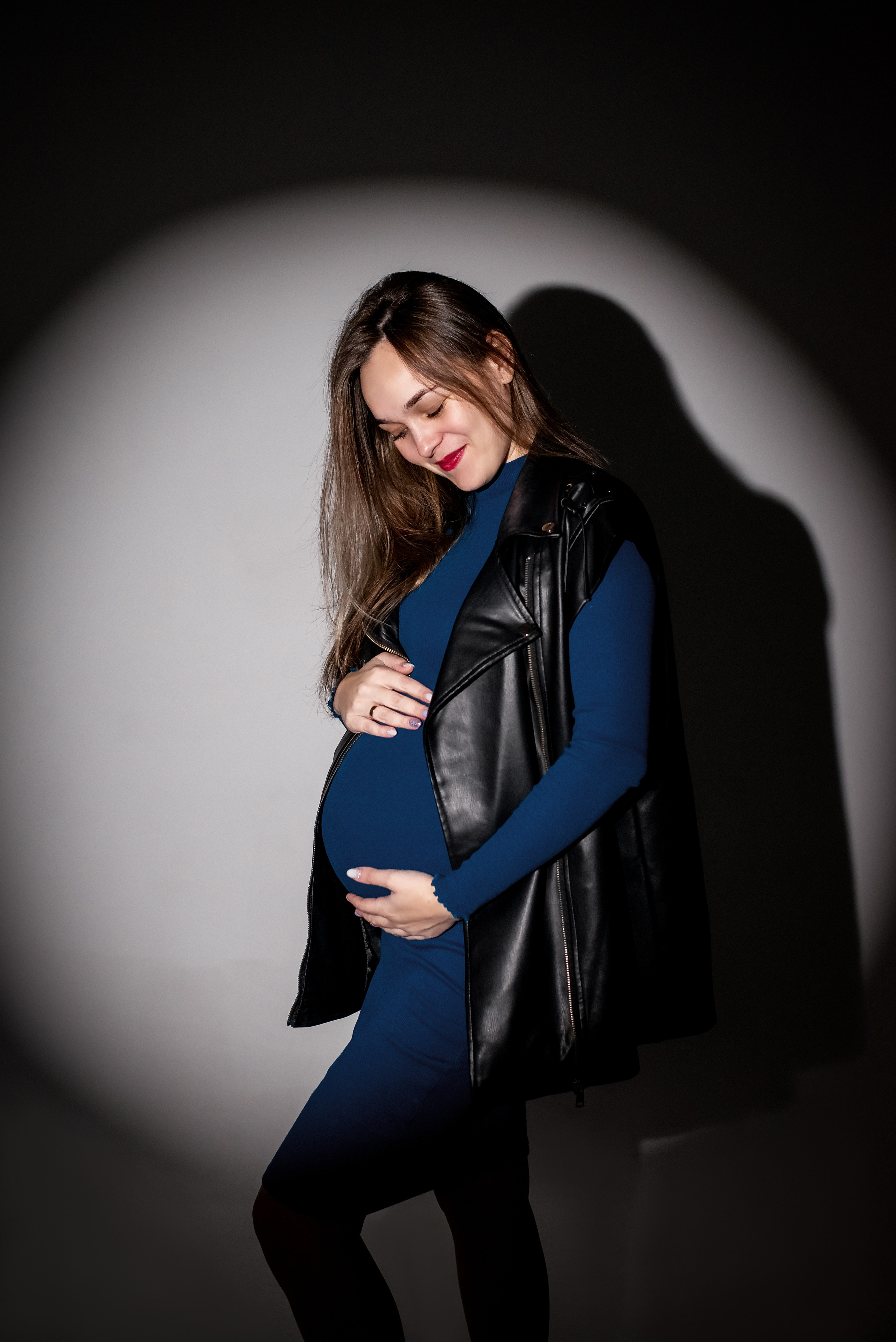 Беременность (искусственный свет). Детский и семейный фотограф в Витебске Ольга Панфиленок