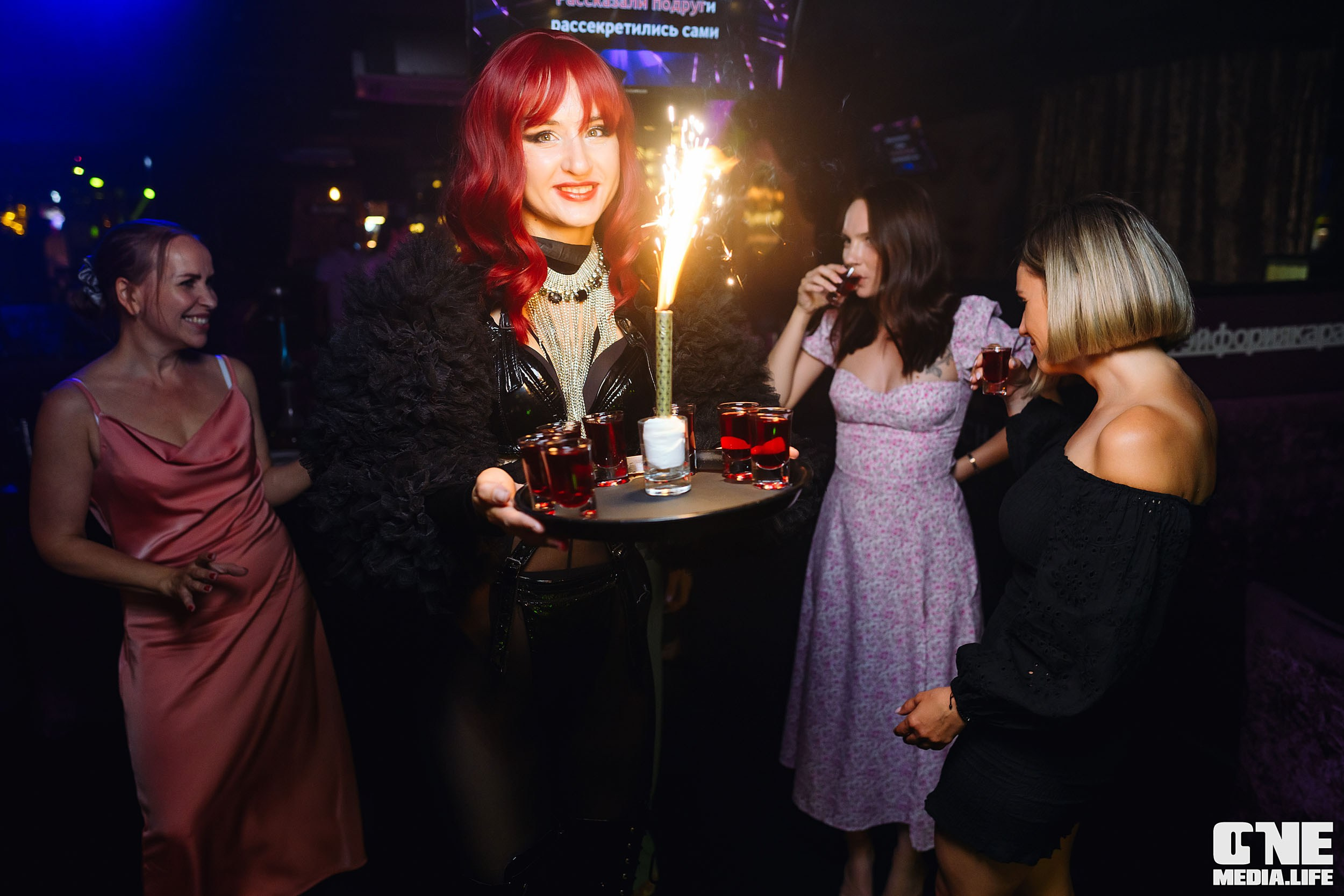 Фоторепортаж из караоке-клуба Эйфория. One Media Life: фоторепортажи, фотоотчеты с мероприятий и заведений