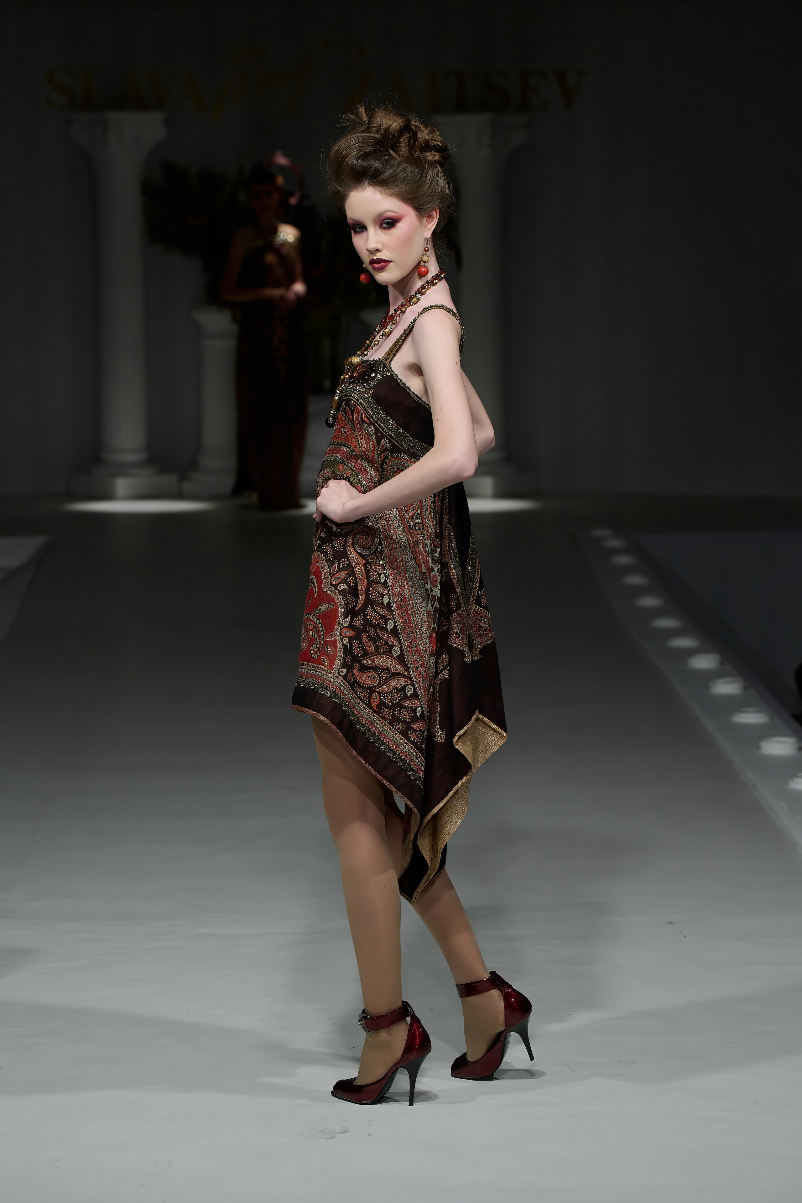 Slava&Yegor Zaitsevs. Показ-спектакль «Воспоминание». 21 июня 2025. Дима Бабушкин. Фотограф. Подиум. Репортаж. Творчество. Дорого