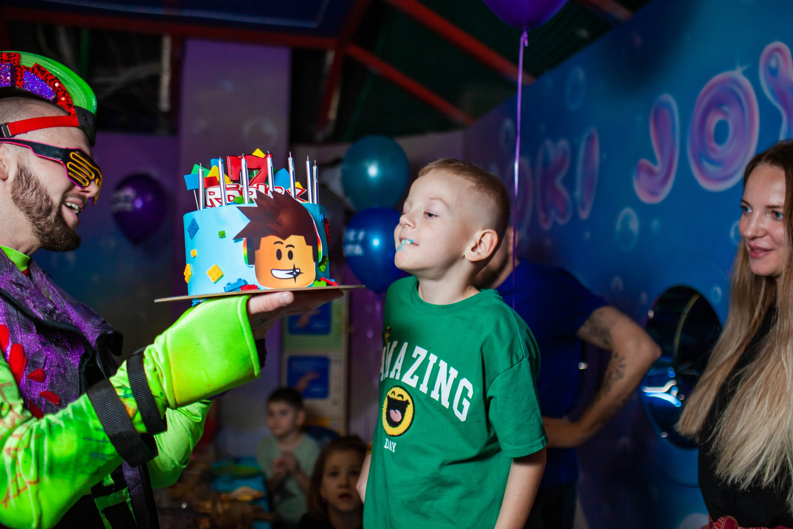 Неон Челендж День рождения Ярослава. Детский и семейный фотограф в Санкт-Петербурге Елизавета Сорокина