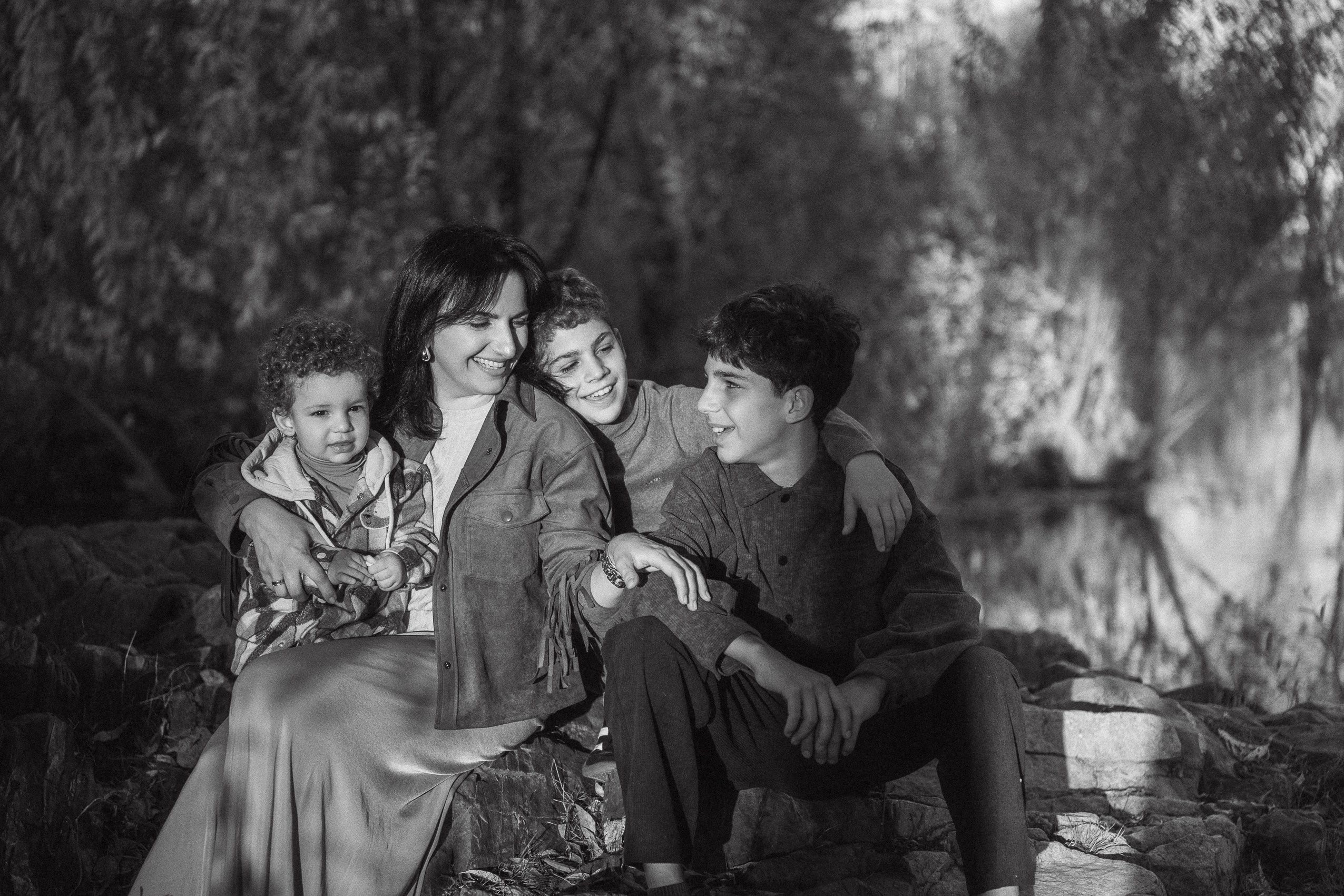 Армен, Сати, Марк, Давид и Арман, парк Арена. Фотограф Дарья Едапина Новосибирск