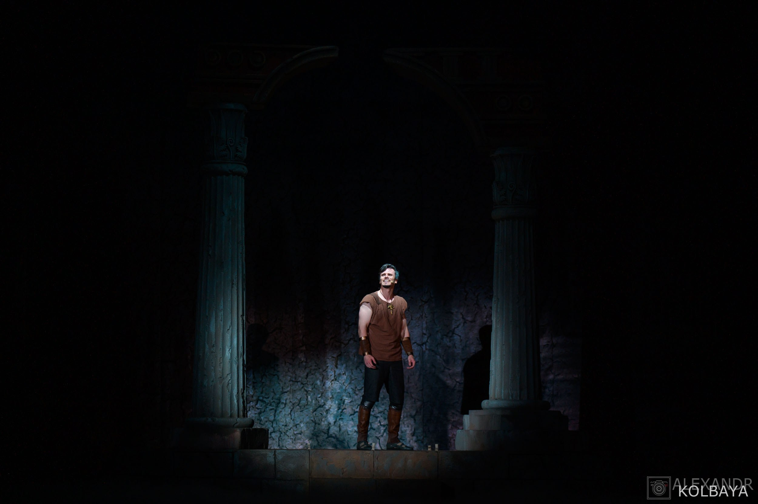 Фоторепортаж со спектакля Гладиатор в Театре Терезы Дуровой. Концертный и театральный репортажный фотограф в Москве Александр Колбая