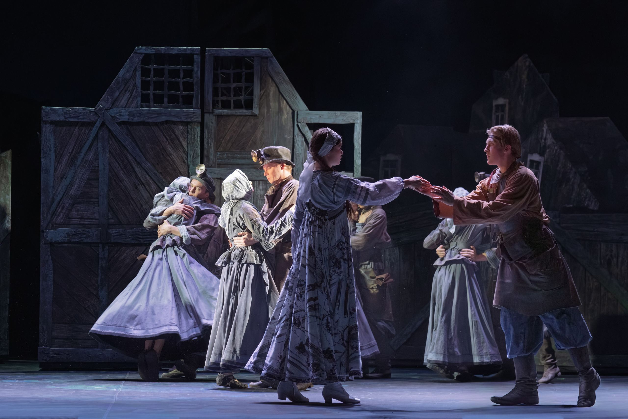 Театр Терезы Дуровой: Малахитовая Шкатулка. Сайт фотографа Сергея Абрамова