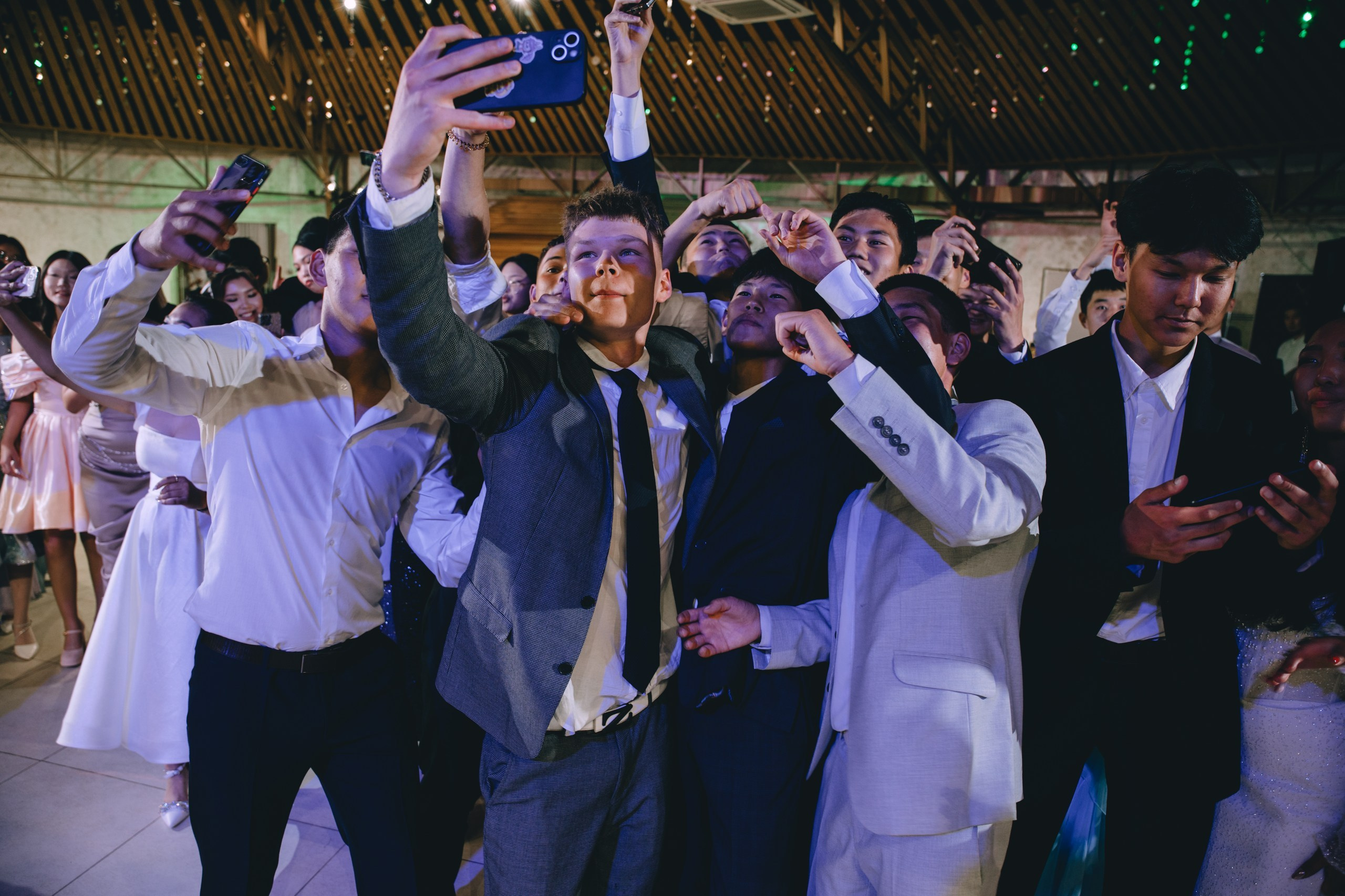 Выпускной Усть-Ордынской СОШ № 1 2025. Фотограф в Иркутске Сендыхеев Пётр