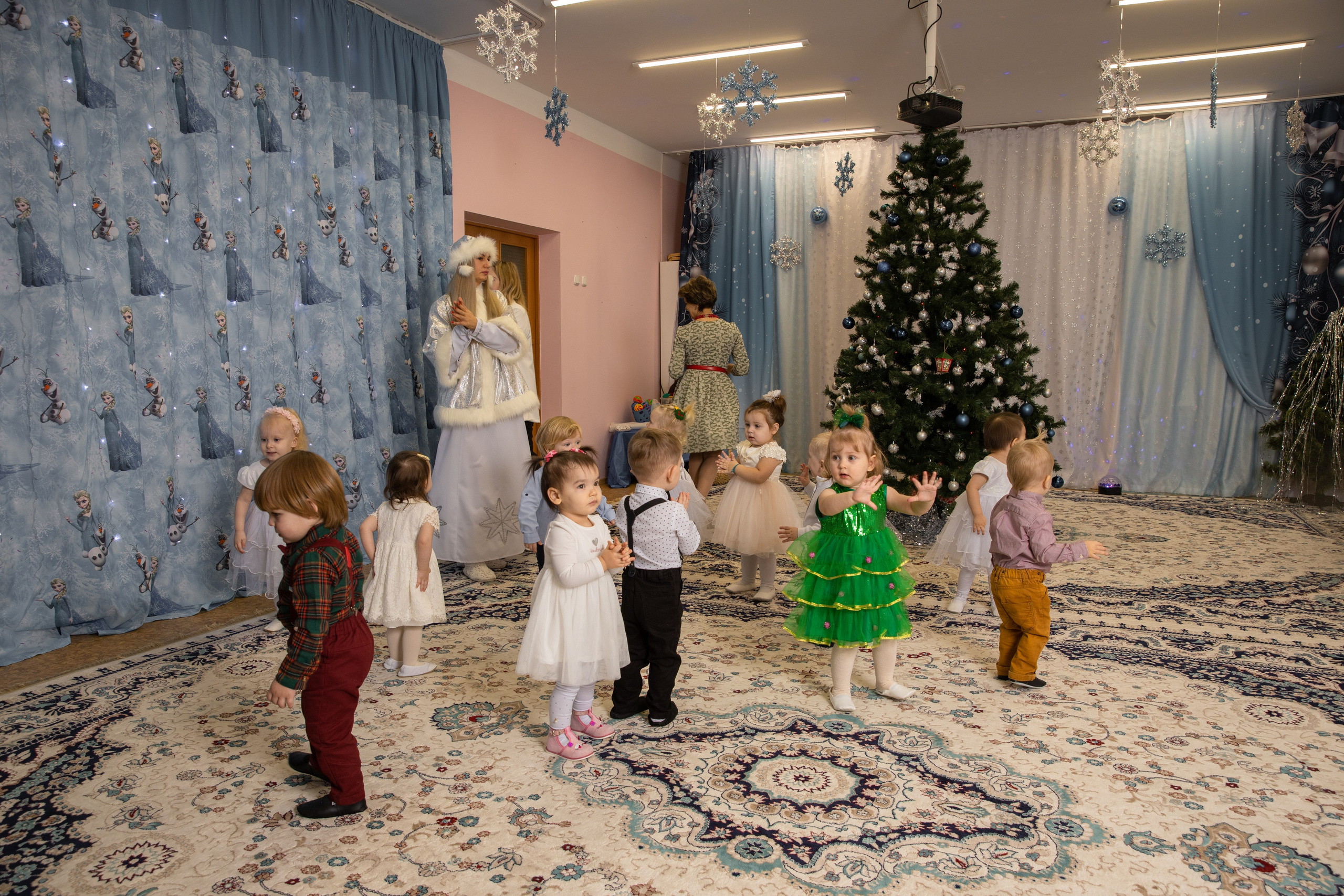 Новогодний утренник Успех. Фотограф в Железнодорожном и Балашихе