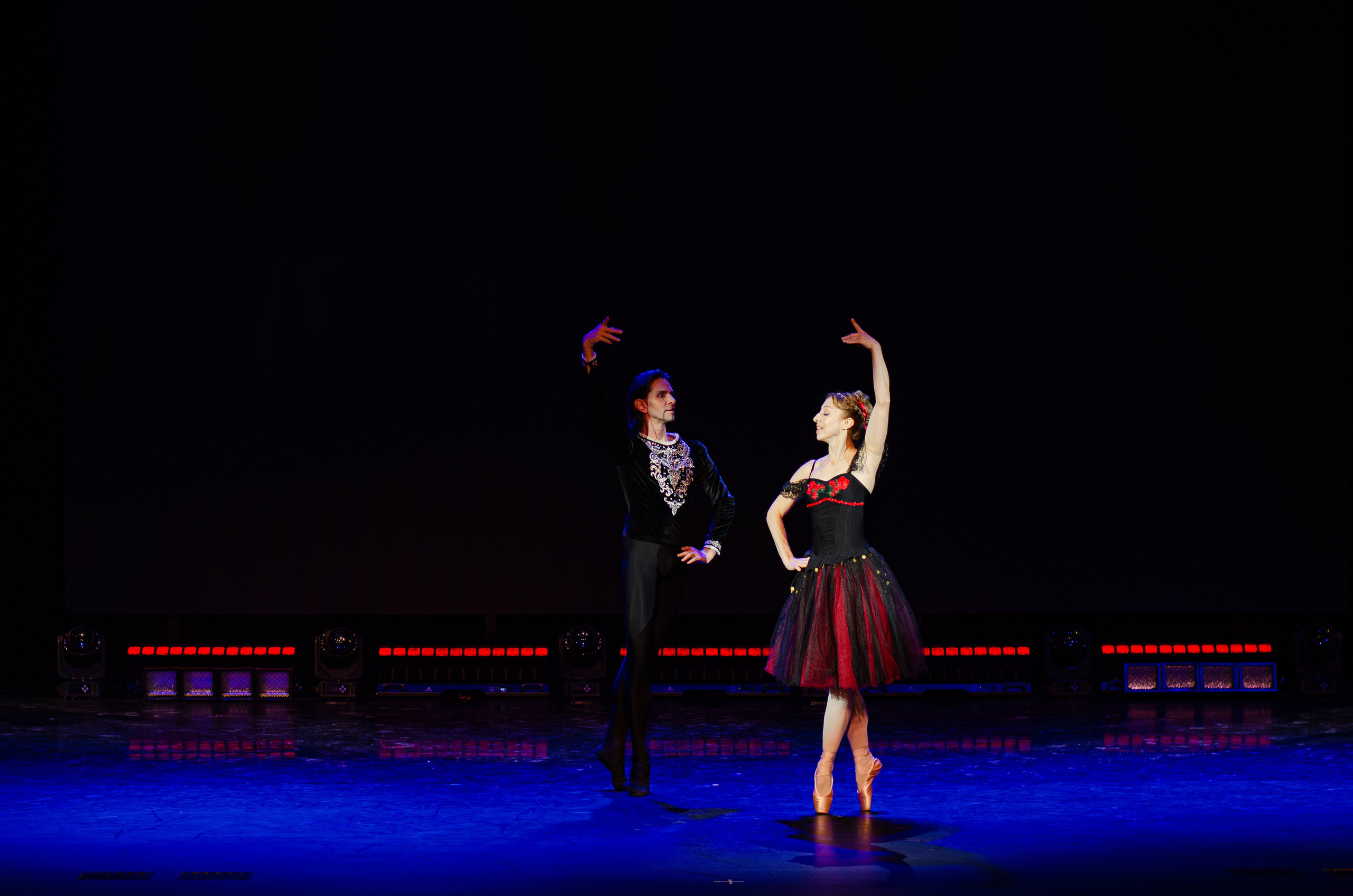 Гала-концерт Всероссийского фестиваля любительского балета Aurora PRIX — 2026. Портретный и репортажный фотограф в Санкт-Петербурге Варвара Жукова