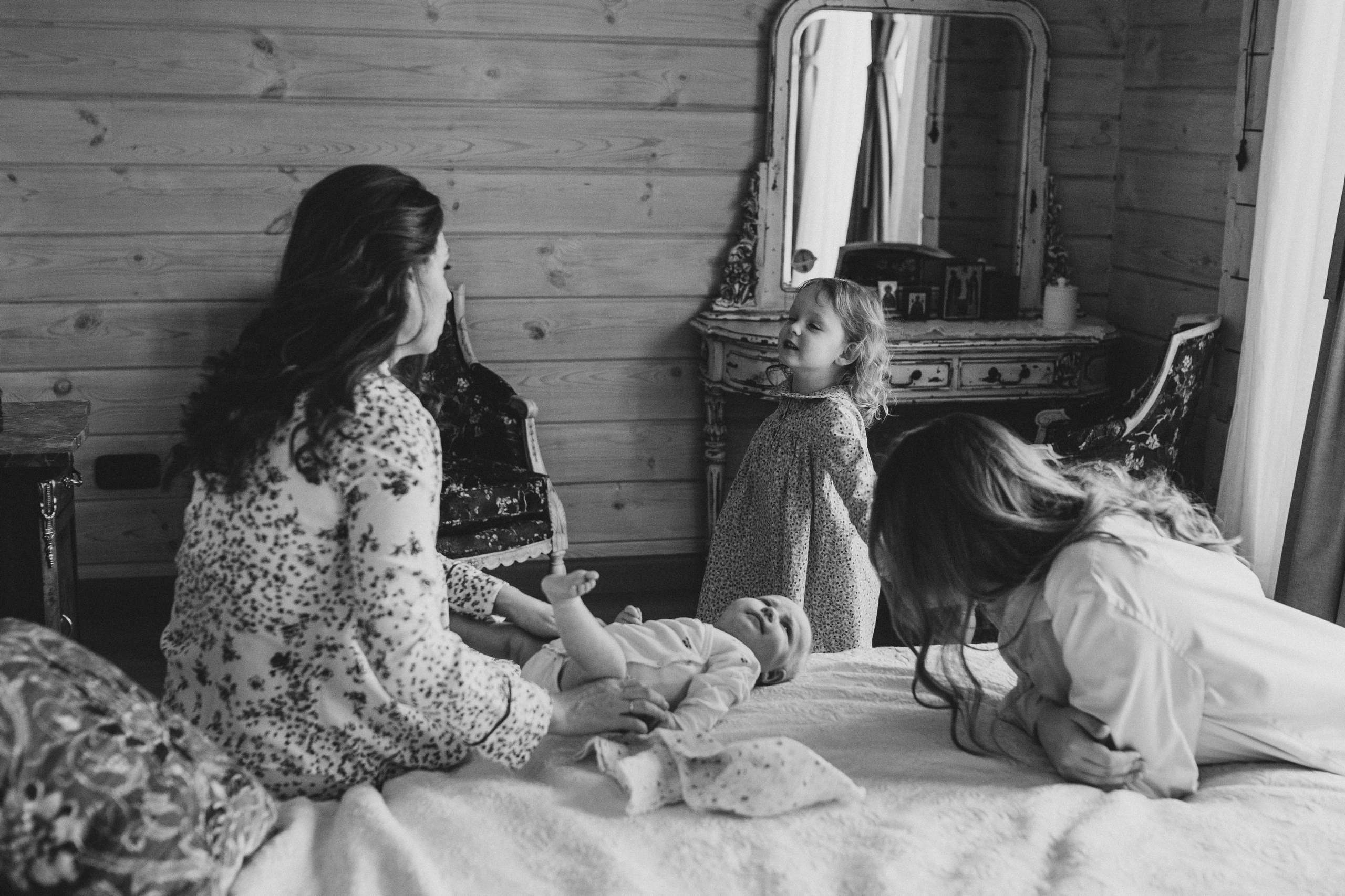 В кадре только девочки. Семейный фотограф Юлия Роберт. Москва