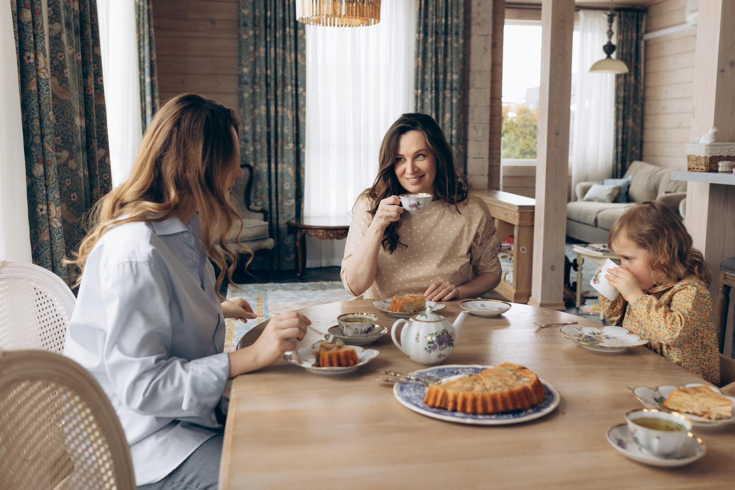 В кадре только девочки. Семейный фотограф Юлия Роберт. Москва