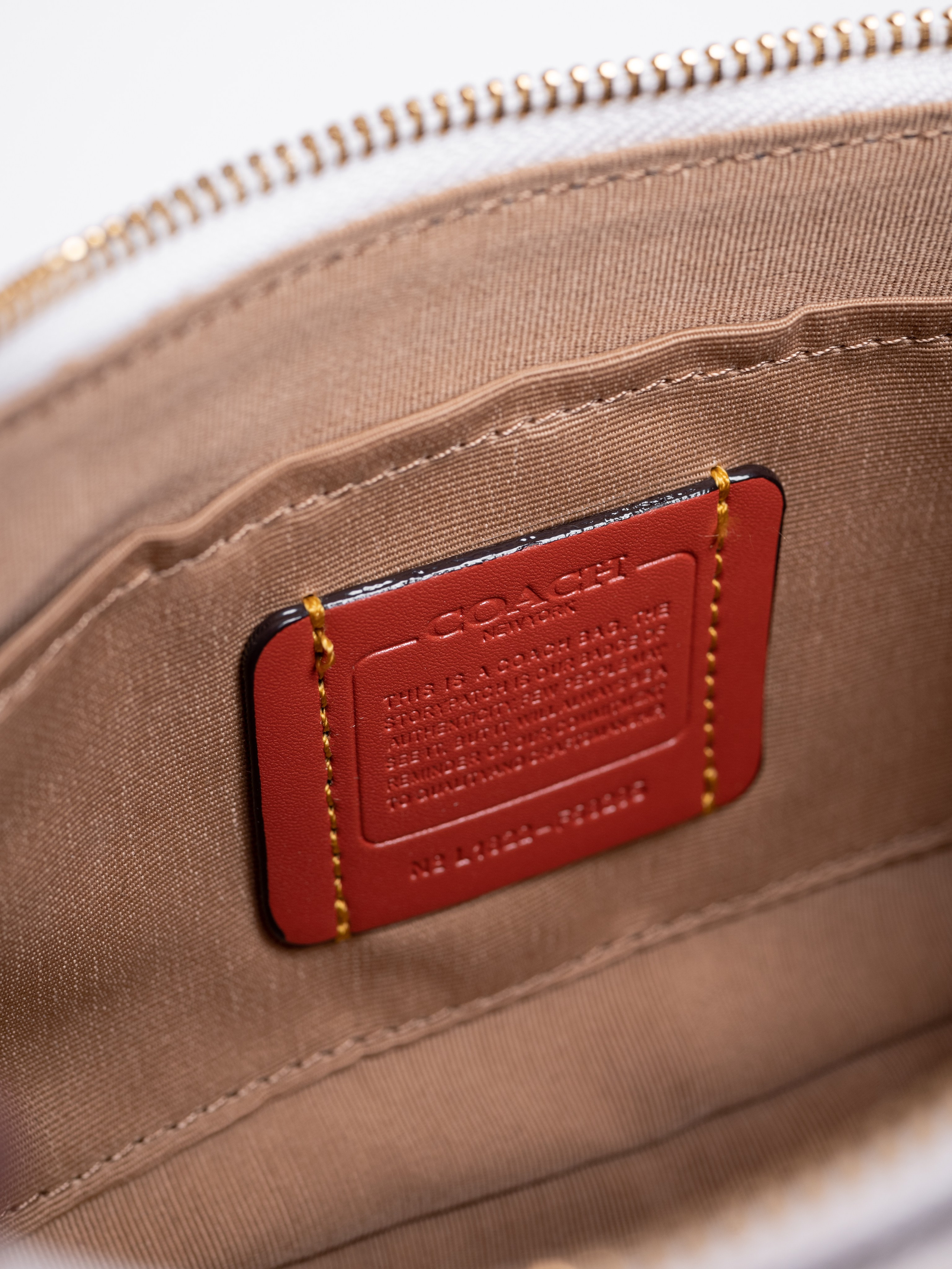 Сумки. Предметный фотограф, фото для маркетплейсов Пятигорск, КМВ