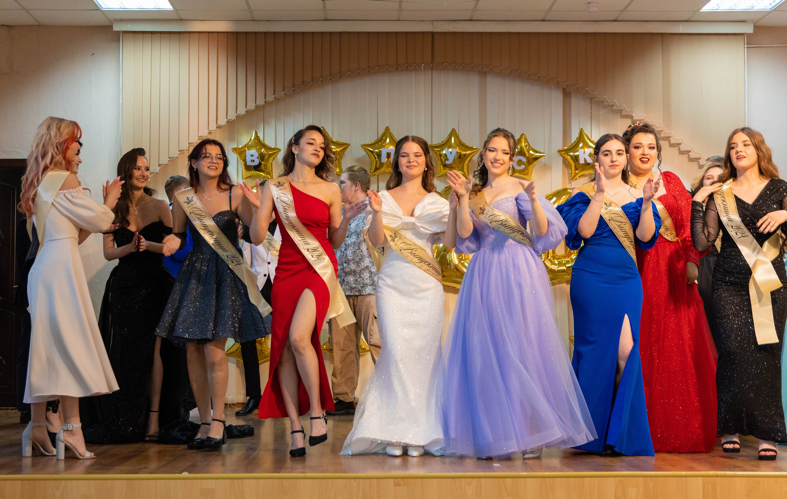 Школа № 5 Липецк. Выпускной 2024. Выпускные альбомы в Липецк