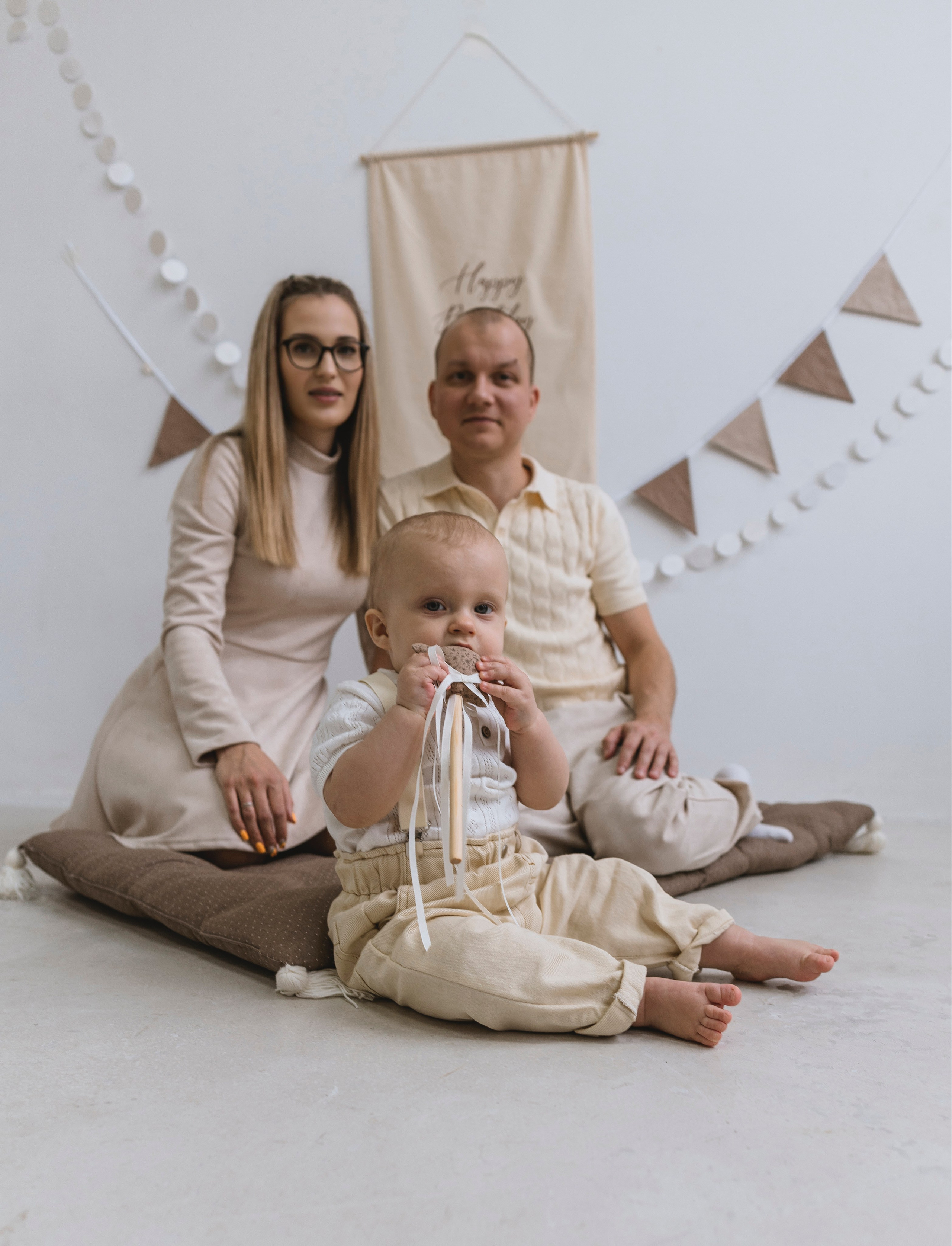 Марку годик. Женский и предметный фотограф