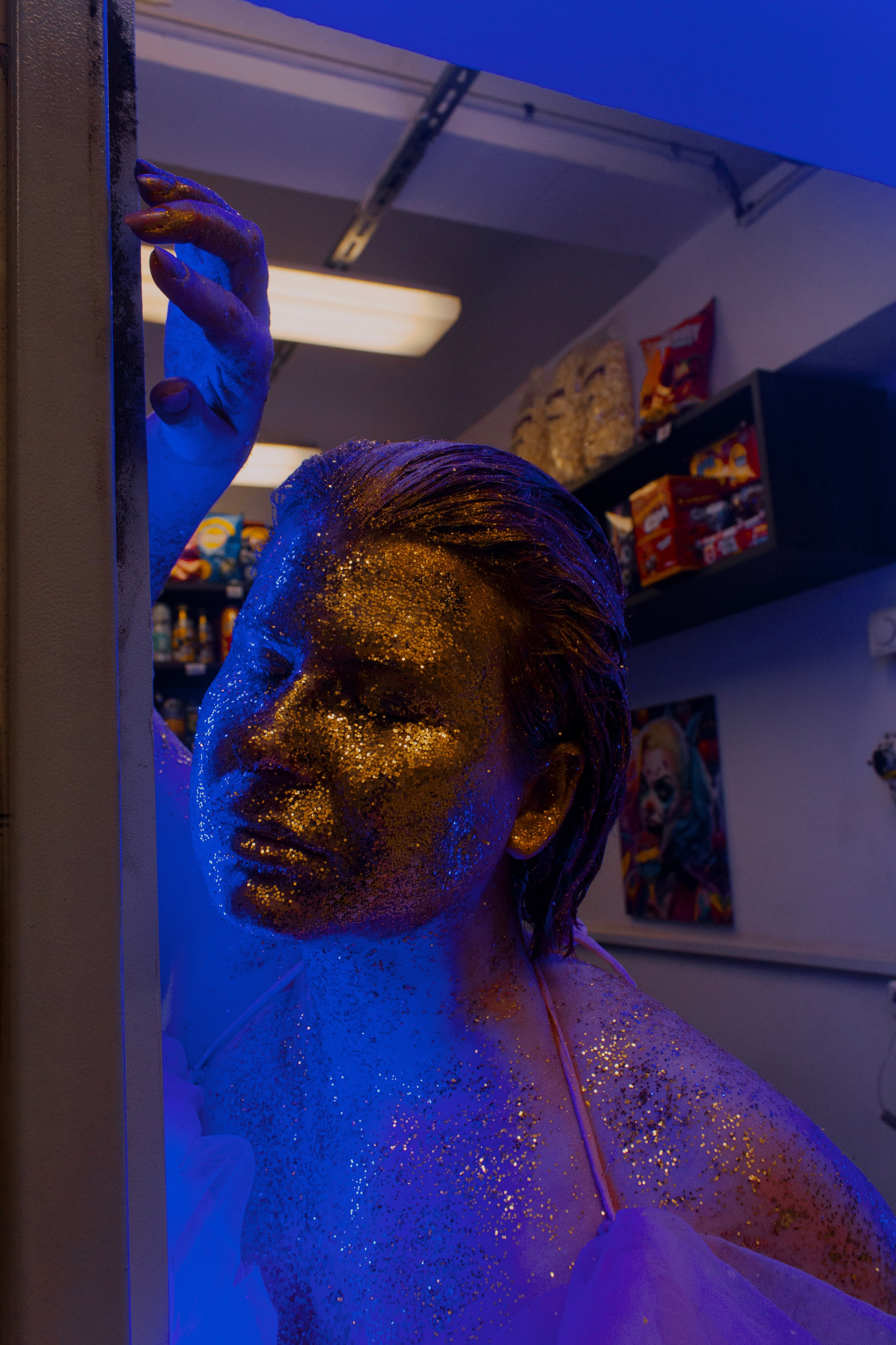 Девочка золотая