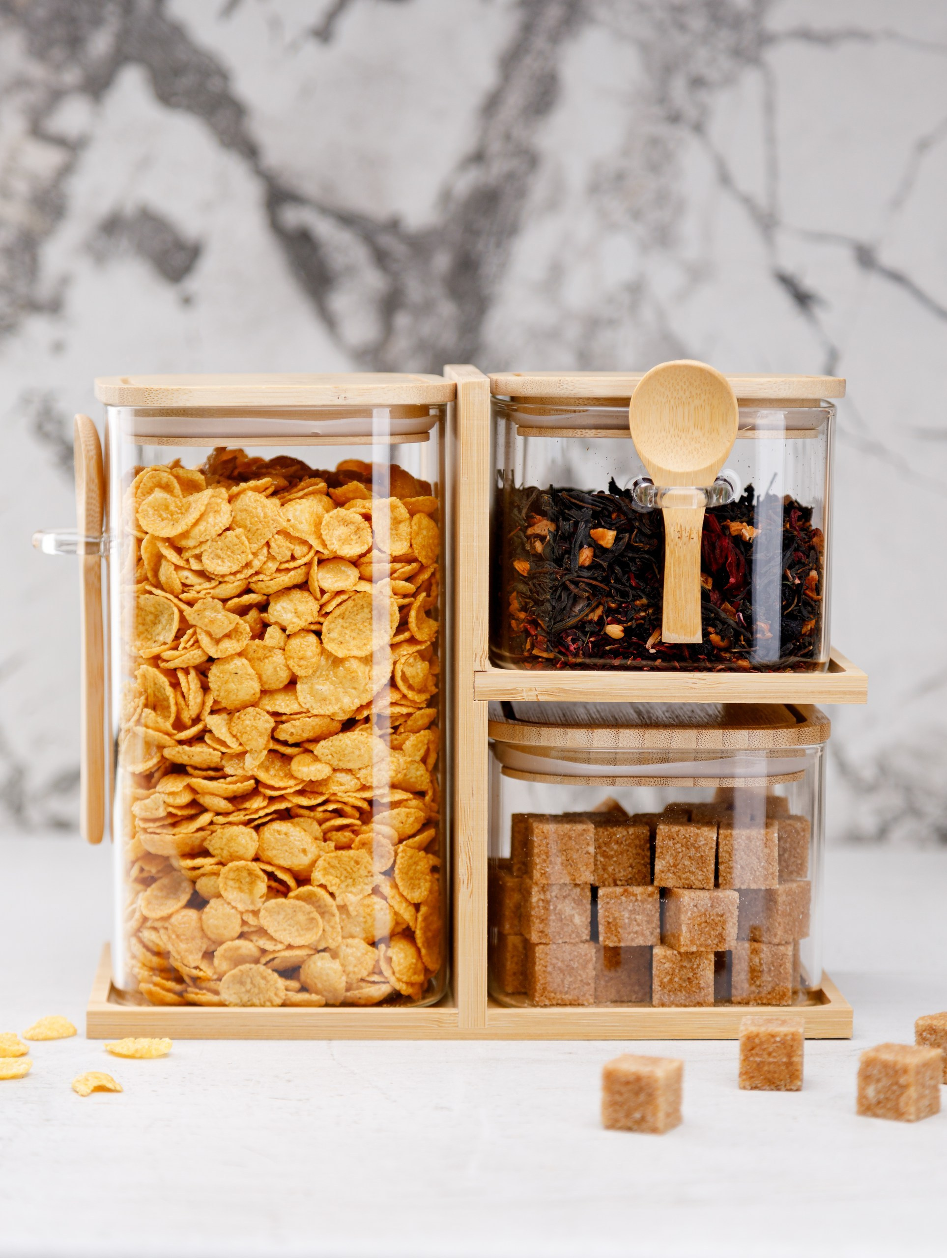 Стеклянные банки и стаканы. Студия коммерческой съемки ХВОЯ