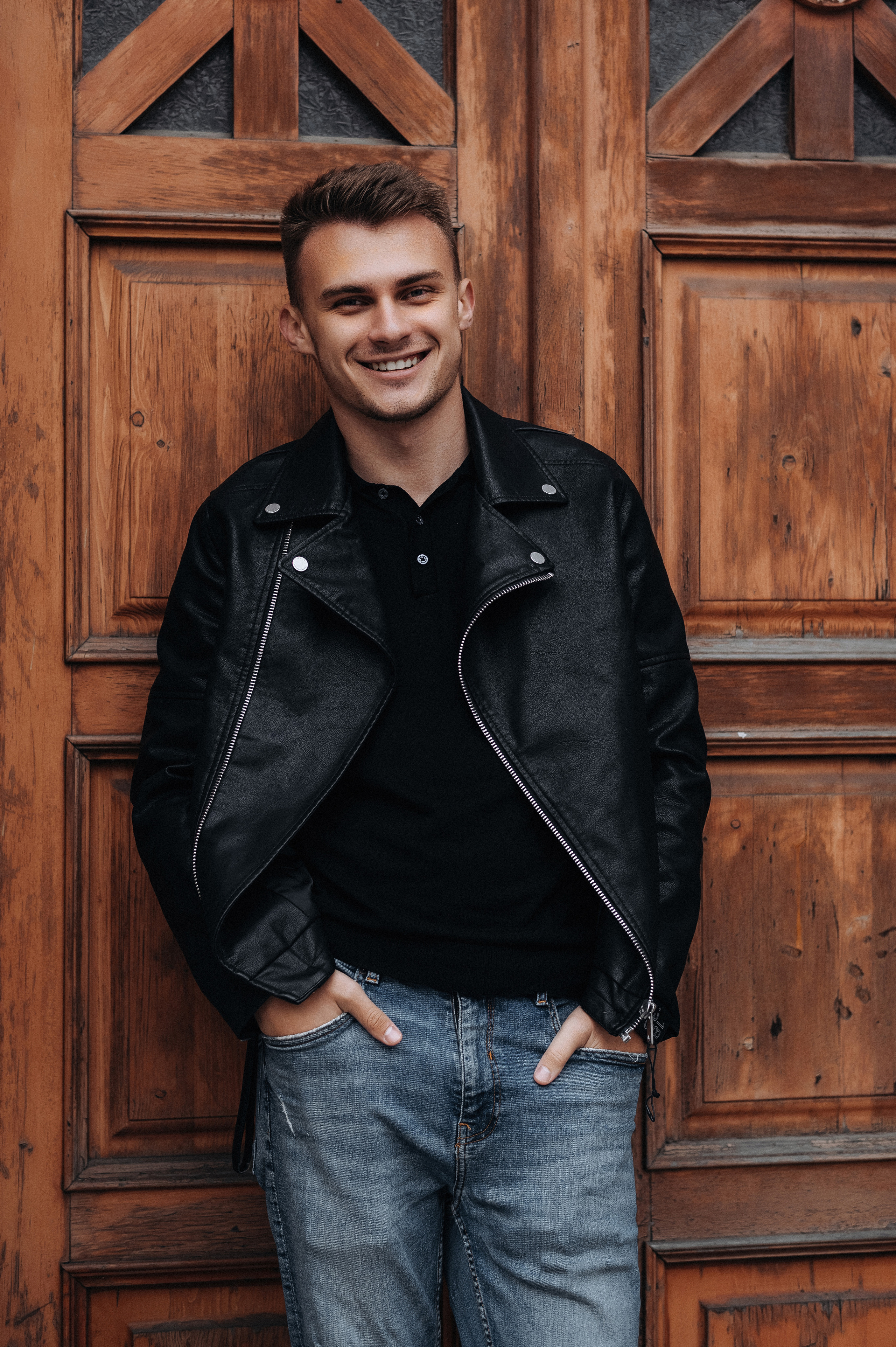 Александра и Антон. Главная