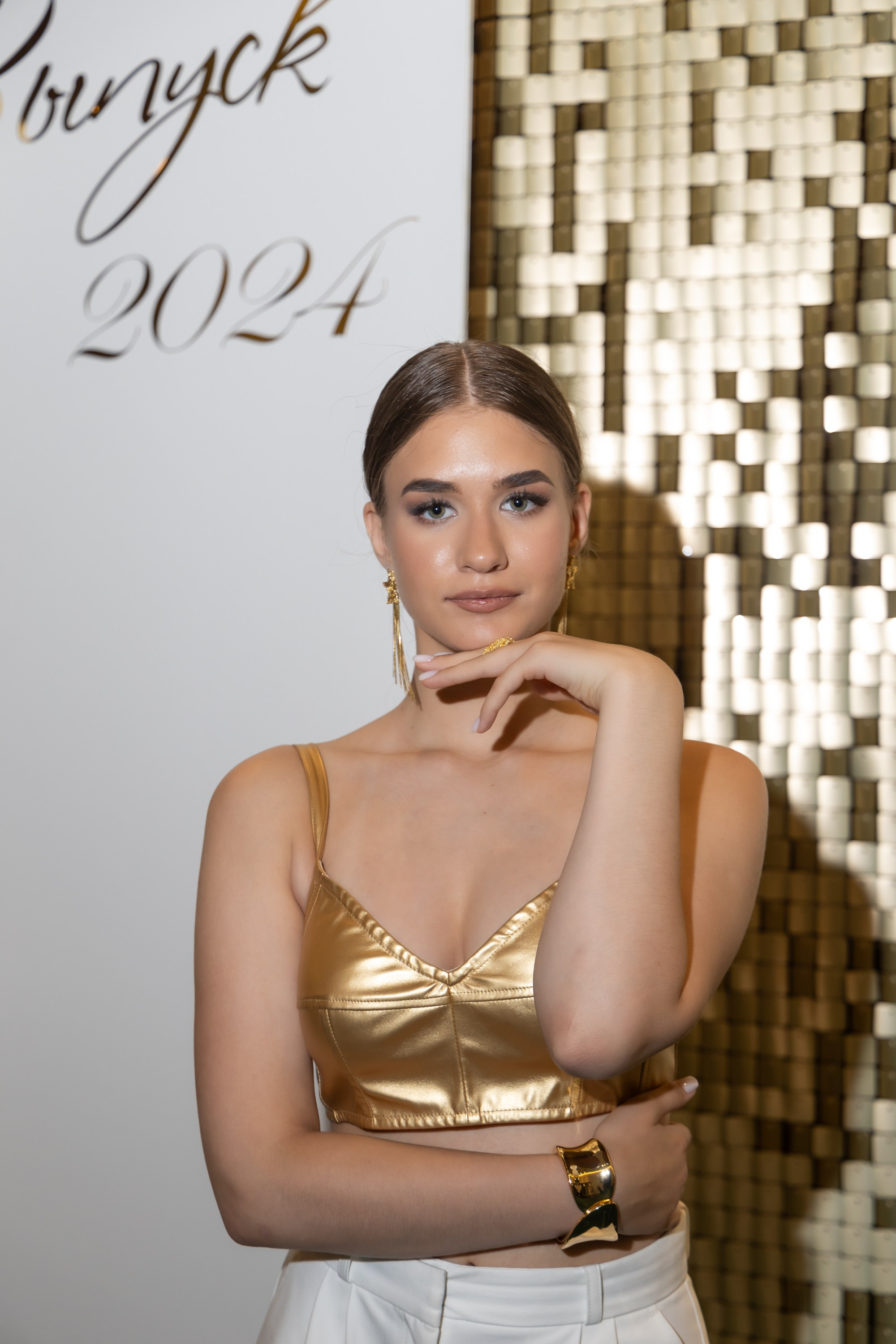 Radisson Blu выпускной 2024. Фотограф свадебный, репортажный, индивидуальный, фото для маркетплейсов, брендов, автосалонов