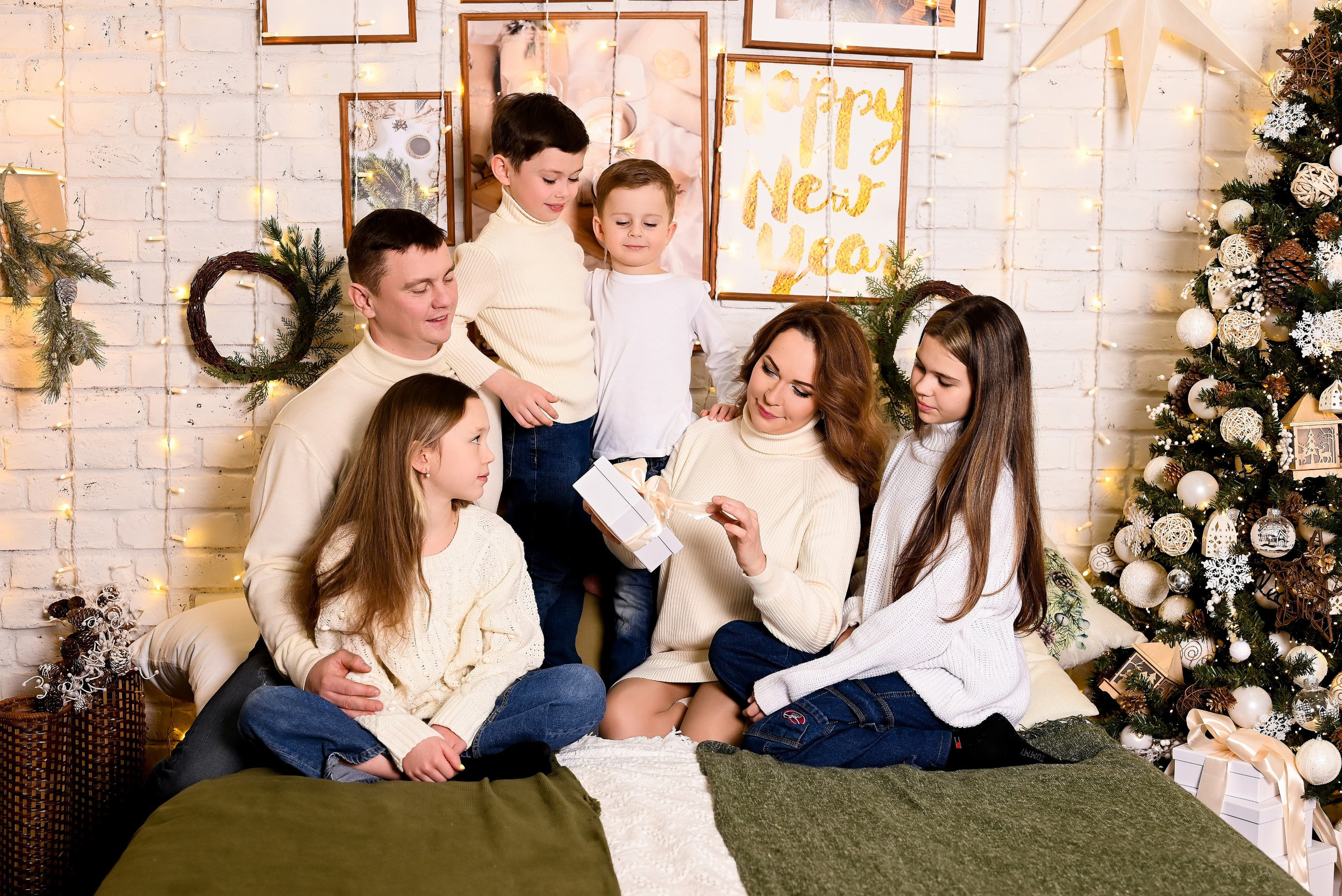 Новогодняя фотосессия. Фотостудия Зефир. Фотосессии в студии под ключ. Москва. Семейные и детские фотосессии