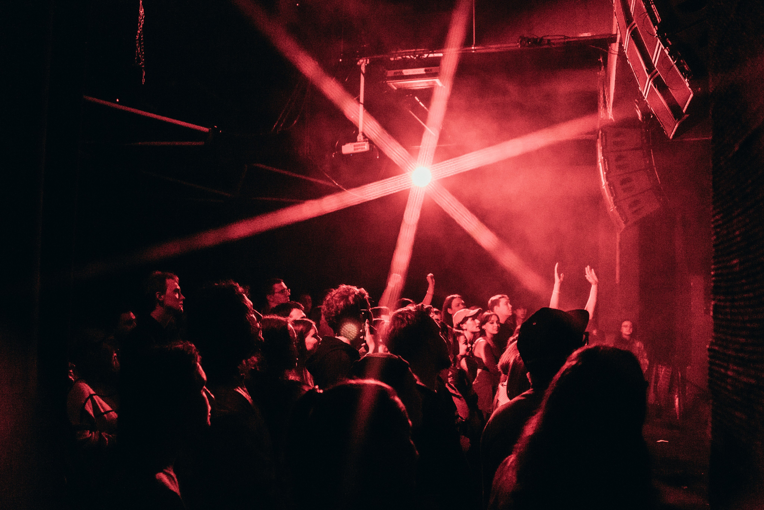 Тима ищет свет // werk. Главная