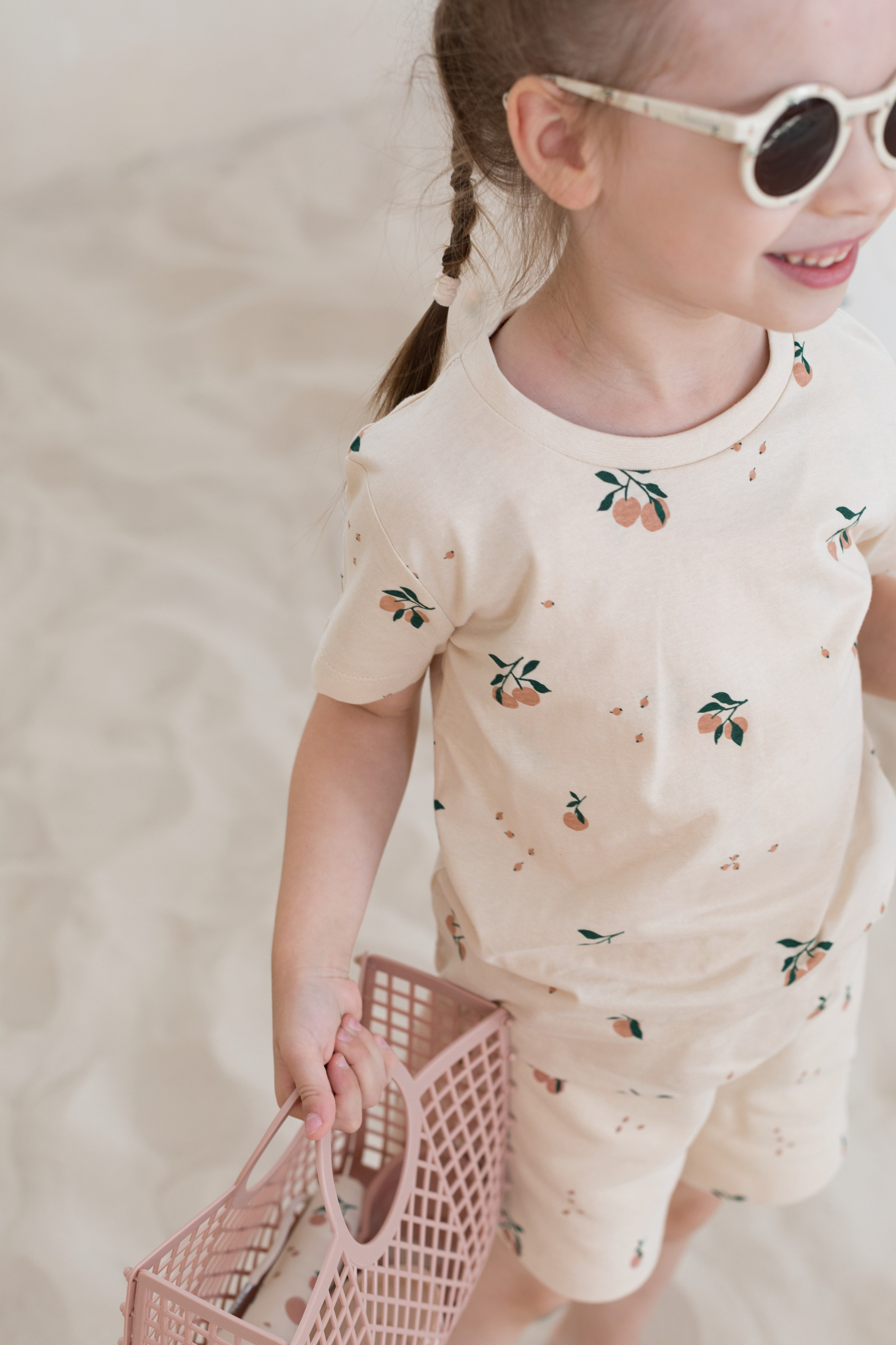 Фотосессия в песке для детского бренда. Детский и контент фотограф Надя Волкова Санкт-Петербург