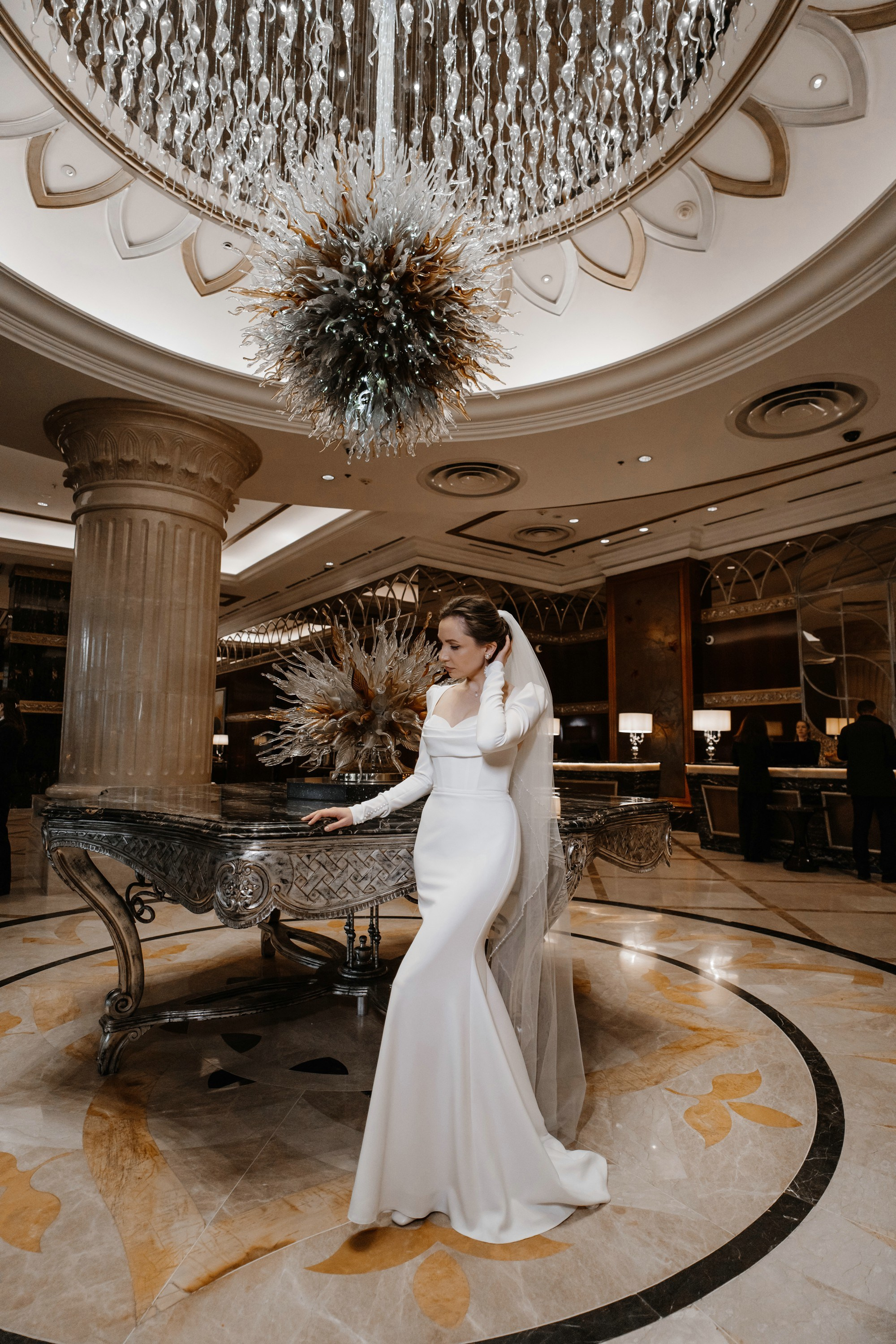 Фотосессия свадьбы в Lotte Plaza. Свадебный и семейный фотограф в Москве Светлана Зоткина