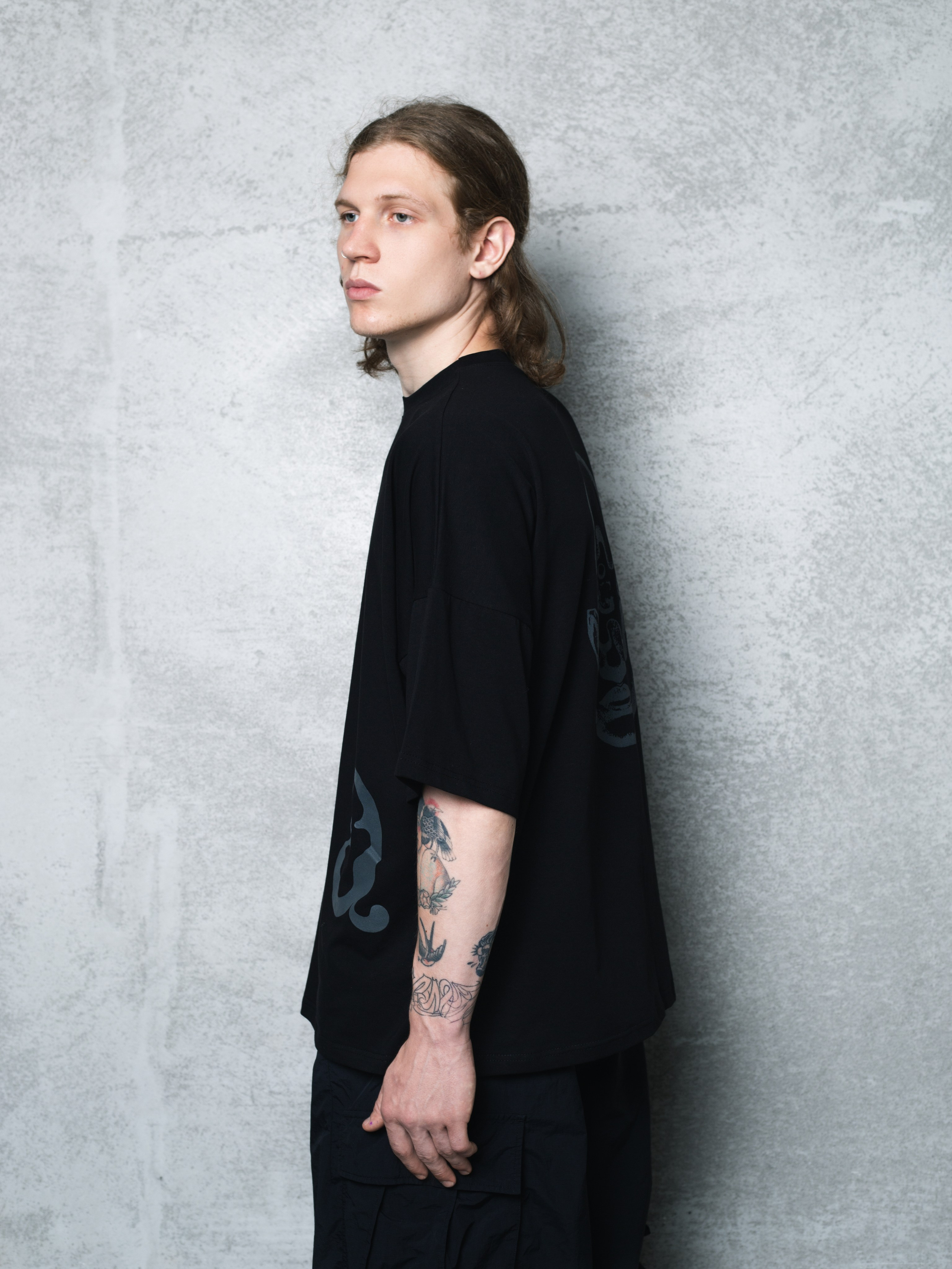 КАТАЛОГ | серый фон. RUNA production — стильные съемки для брендов