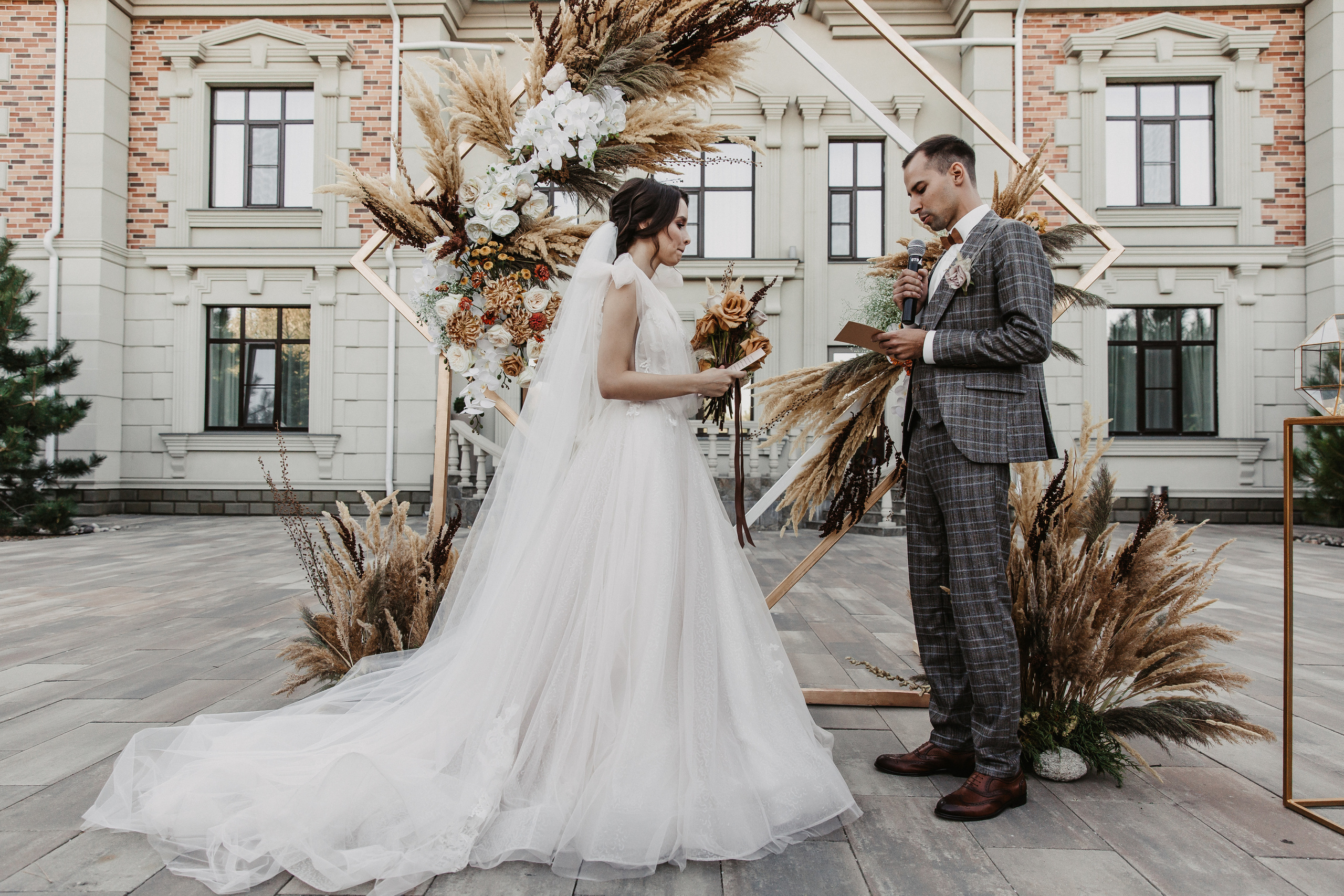 Можешь покрасить как хочу я?. Свадебный коммерческий фотограф Ростов-на-Дону, Москва