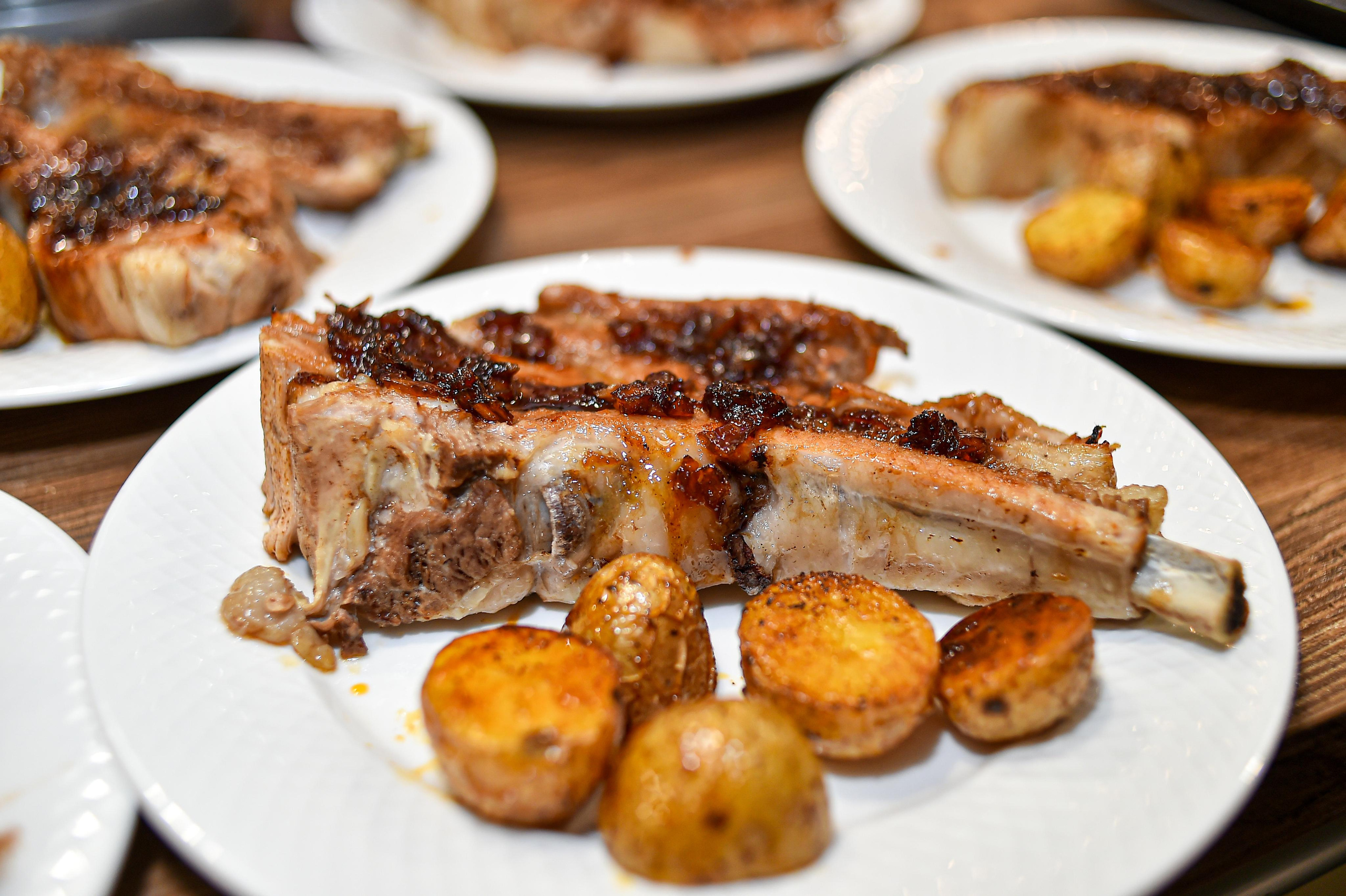 С любимой сестрой в студии Юлии Высоцкой. Фотограф в Москве Дмитрий Тимошенко