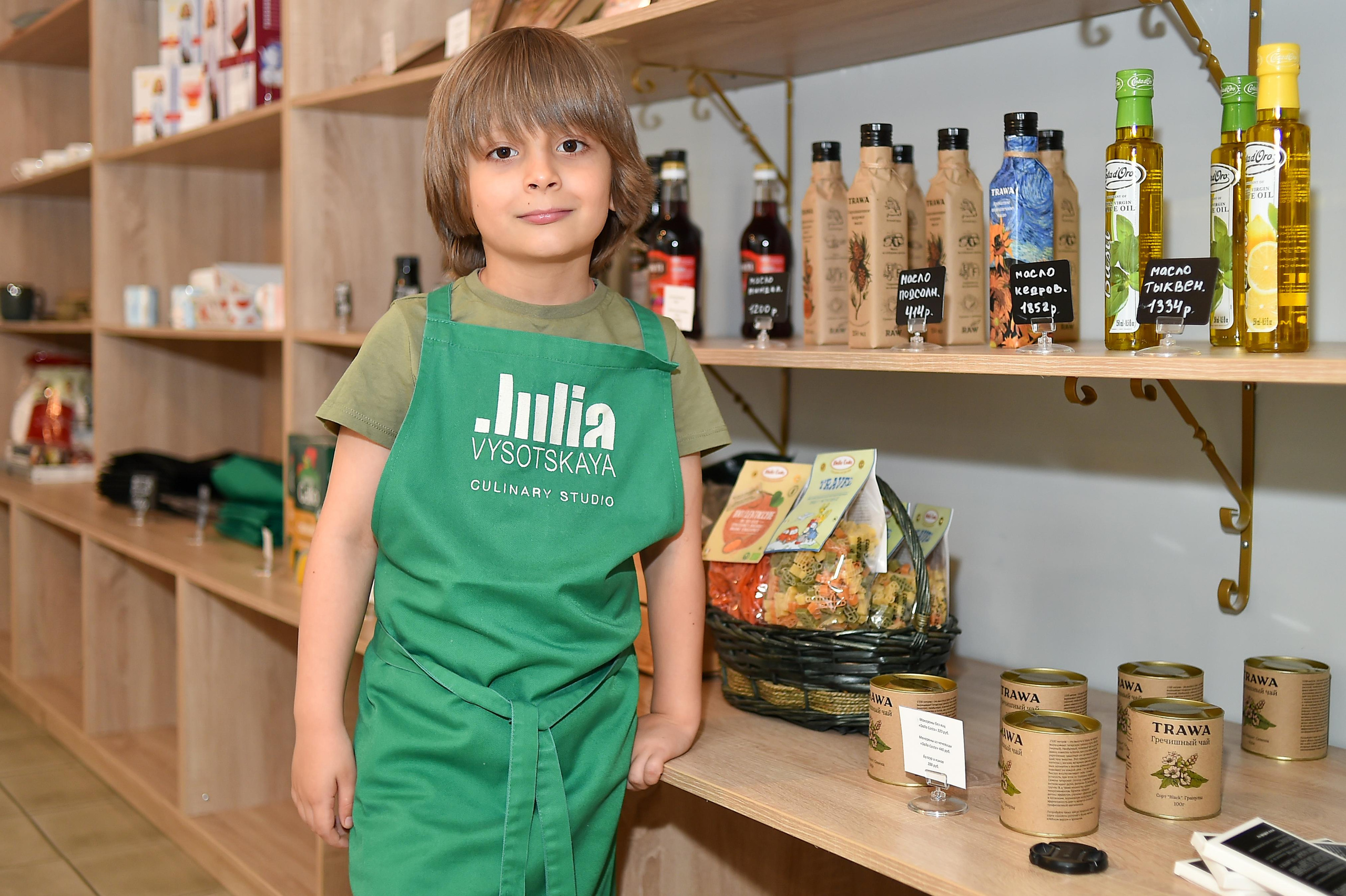 С любимой сестрой в студии Юлии Высоцкой. Фотограф в Москве Дмитрий Тимошенко