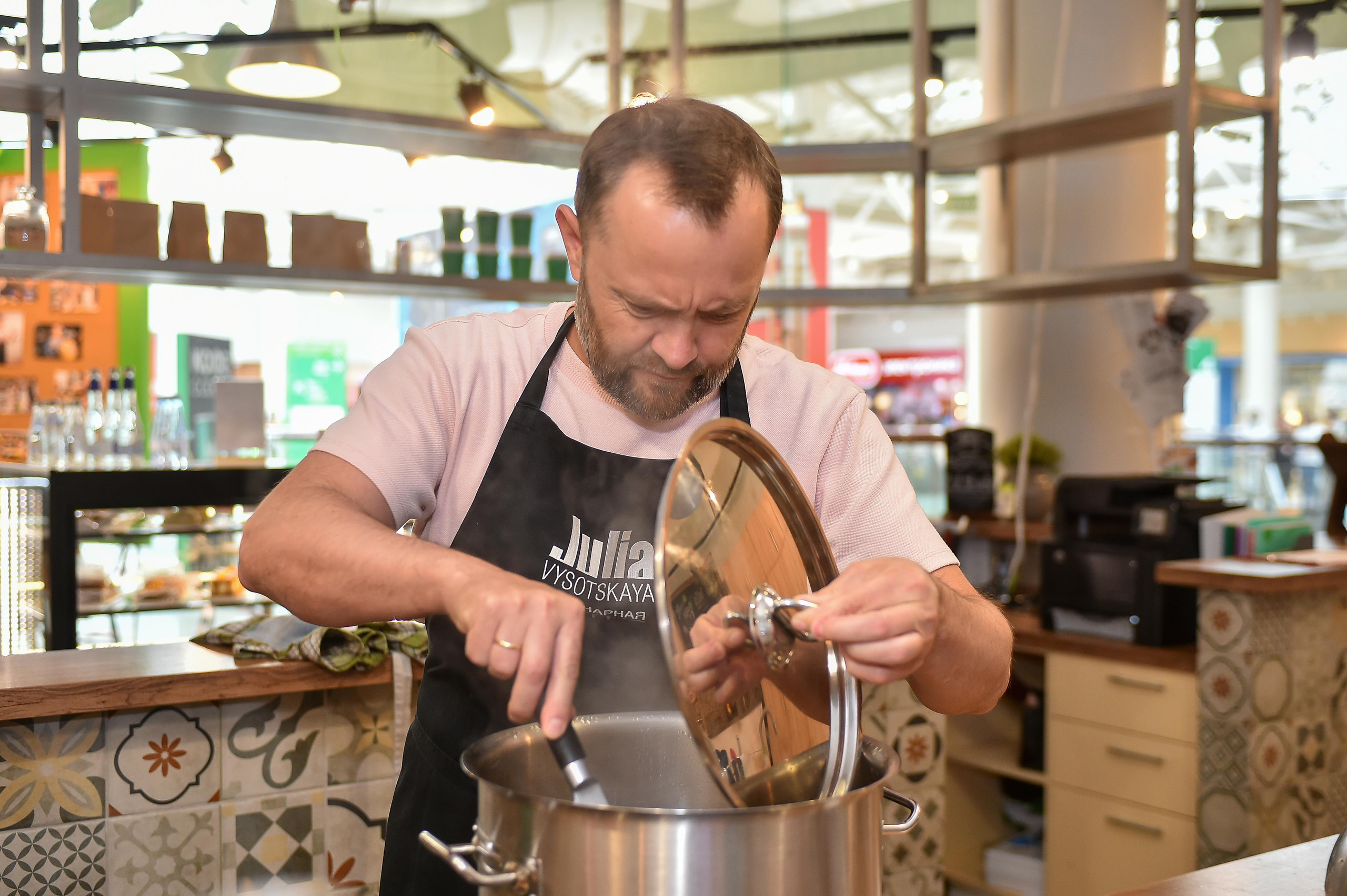 С любимой сестрой в студии Юлии Высоцкой. Фотограф в Москве Дмитрий Тимошенко