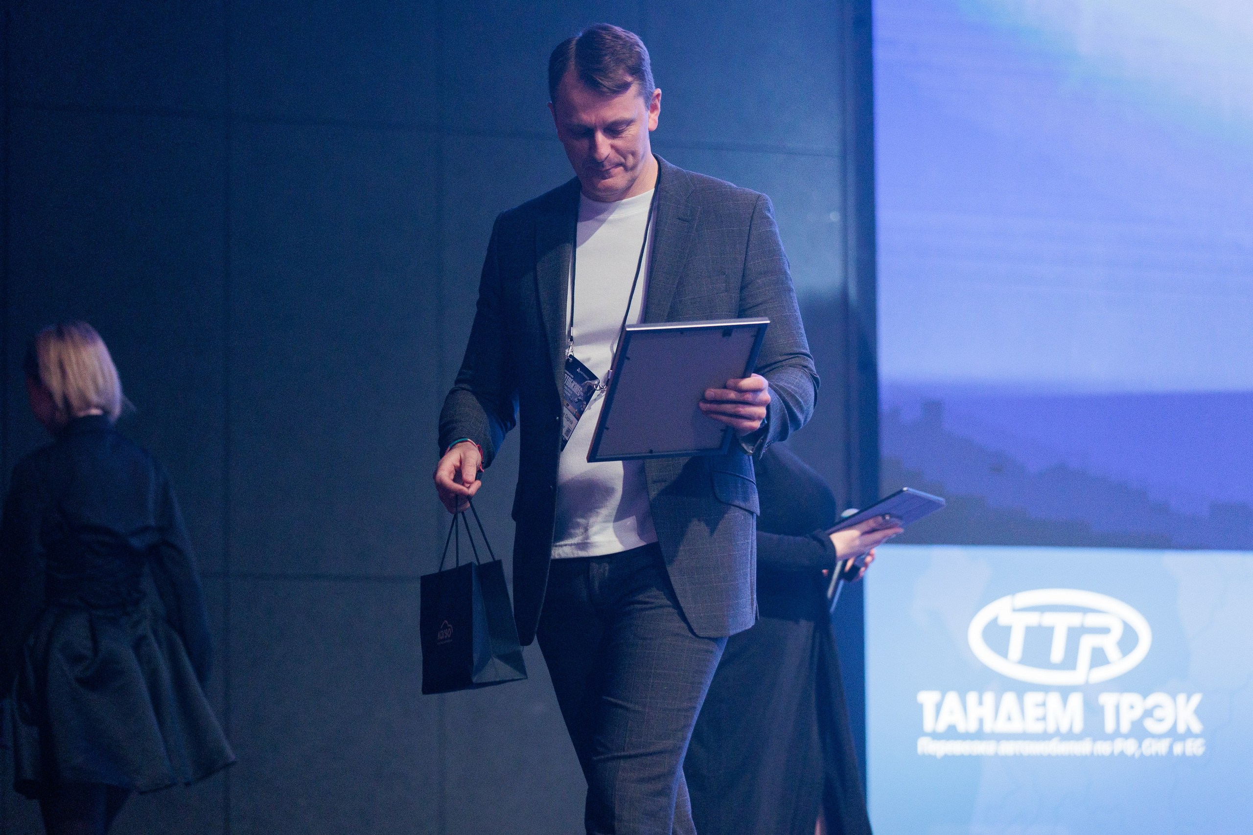 Форум «АВТОБОСС». Фотограф в Москве Даша Зуева