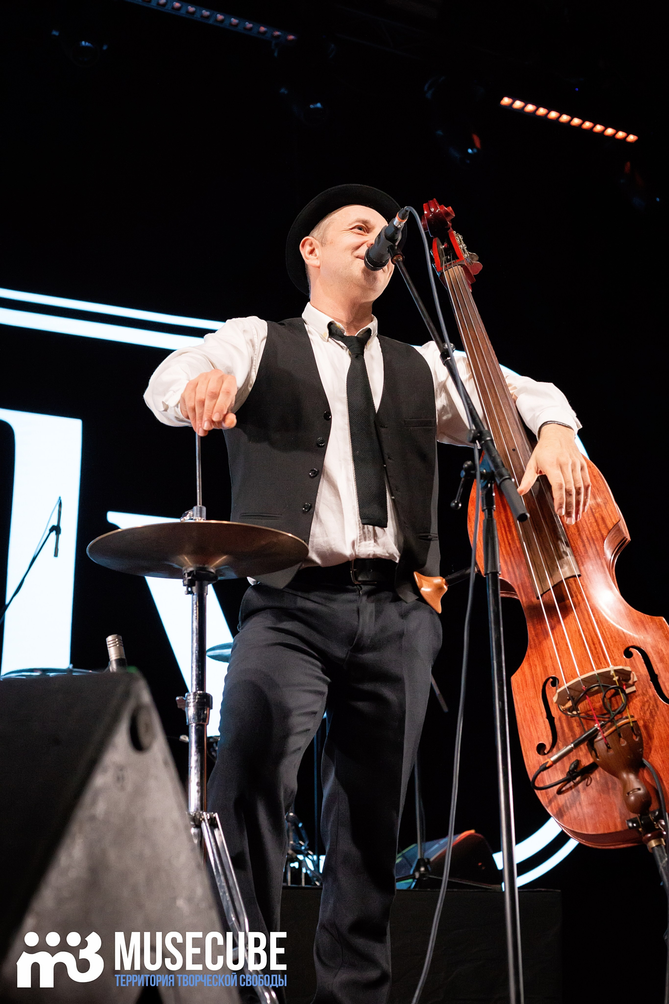 Фотосъемка концерта BILLY'S BAND Aurora СПБ. Портретные фотосессии, контент-съемки, репортаж