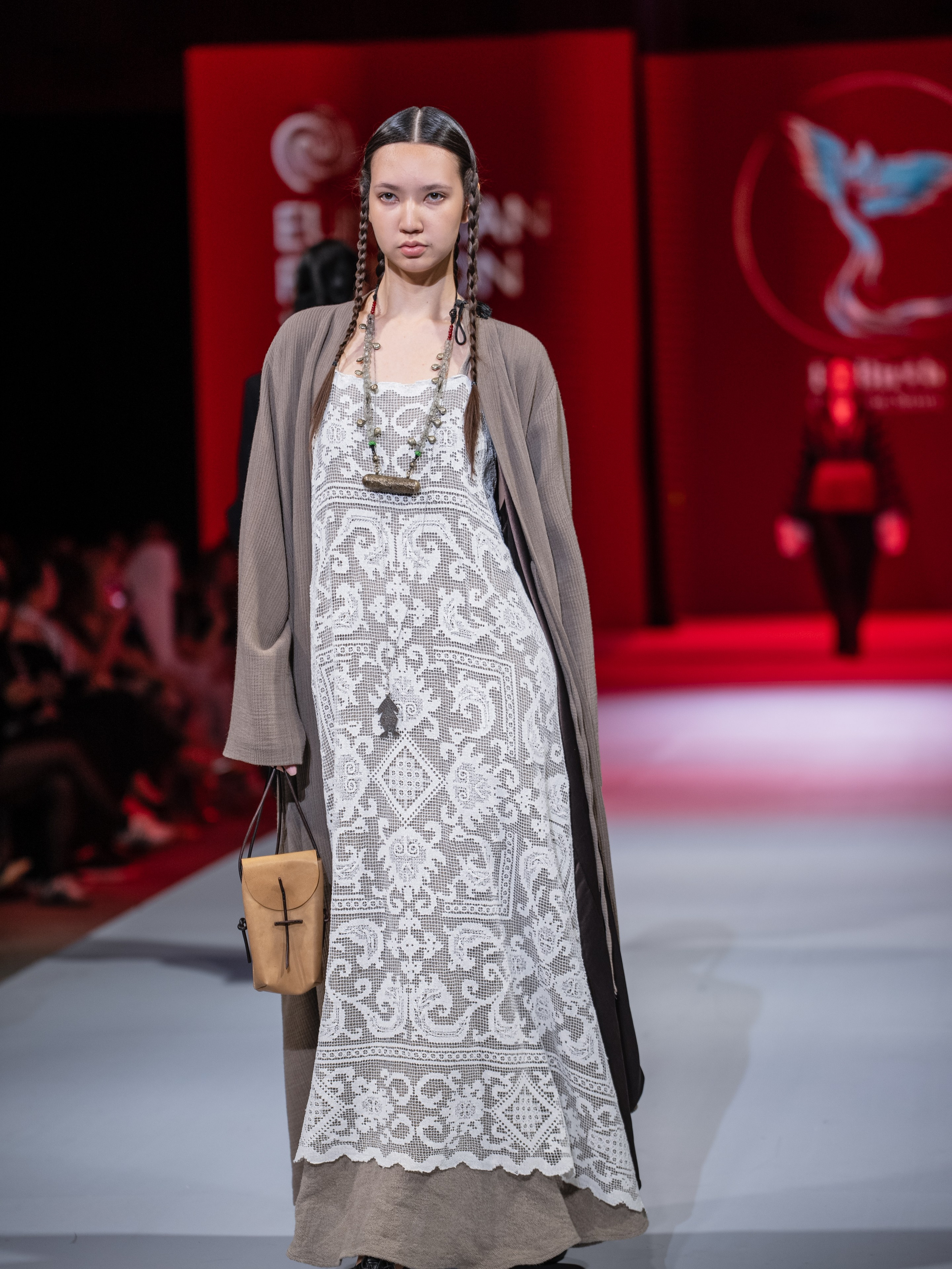 EURASIAN FASHION WEEK Reberth. Сайт Алматинского НЮ АРТ, будуар и фэшн фотографа Дениса Карпенко
