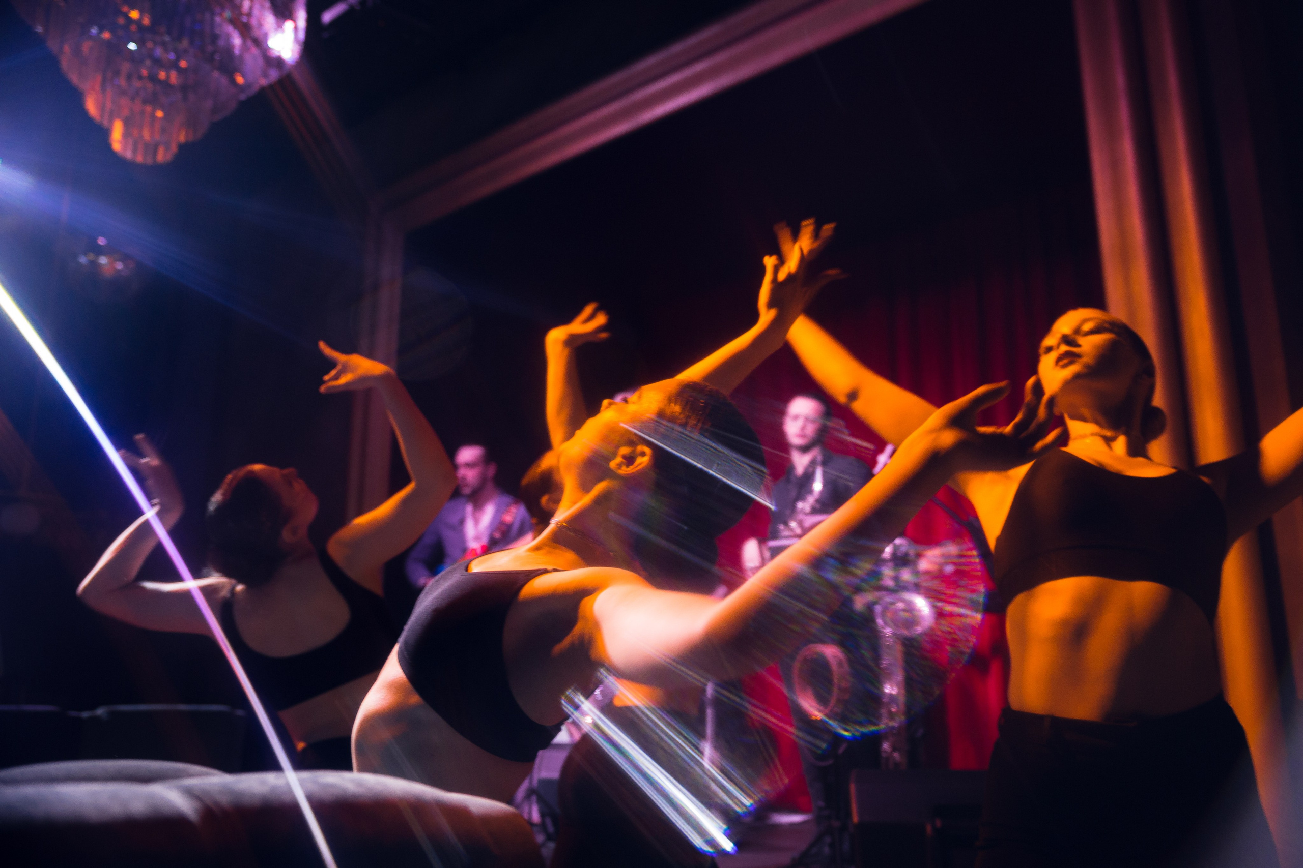 Репортаж. Tony Mikhailov