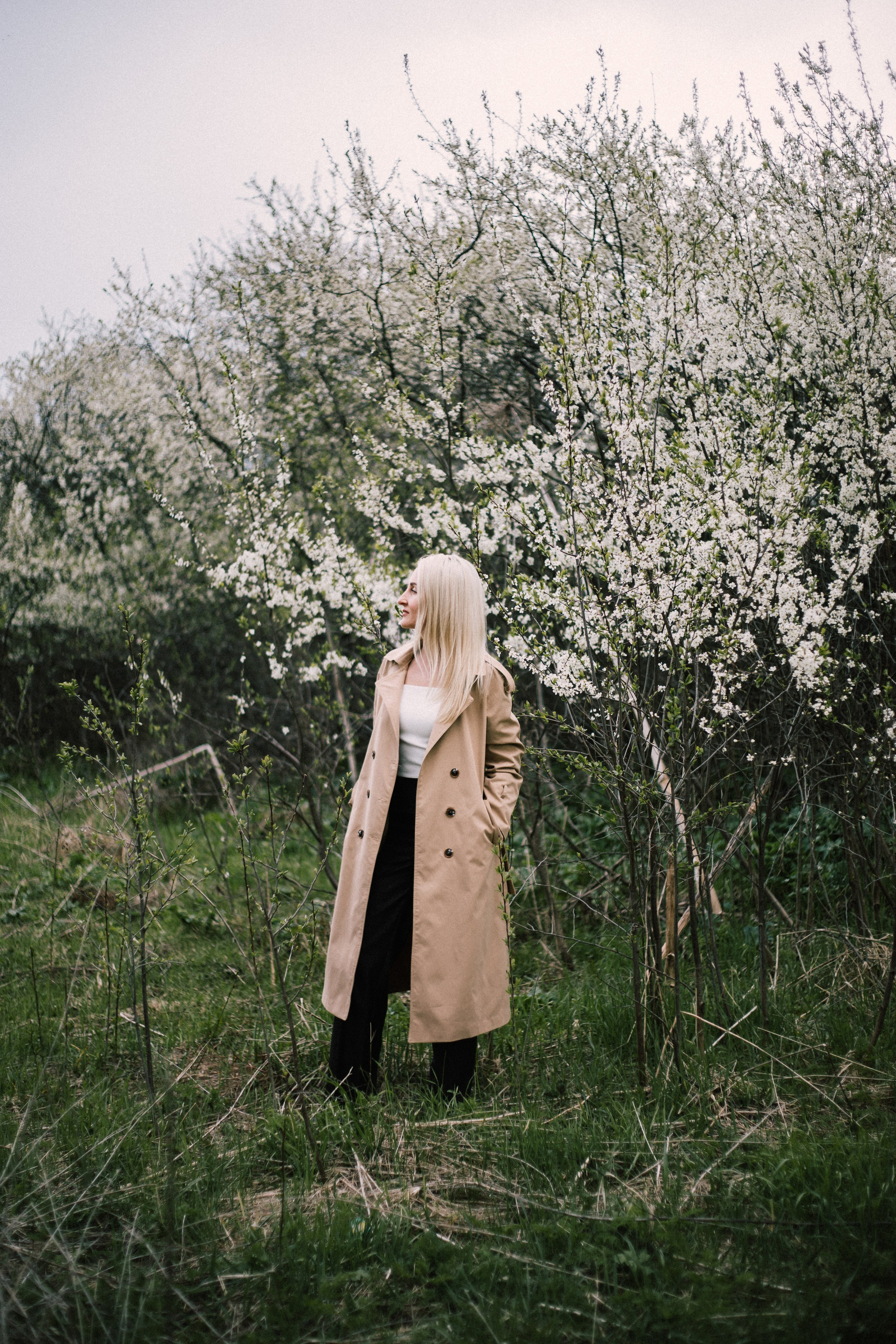 Прогулка в вишневом саду. Портретный фотограф в Иванове Ольга Гуральник