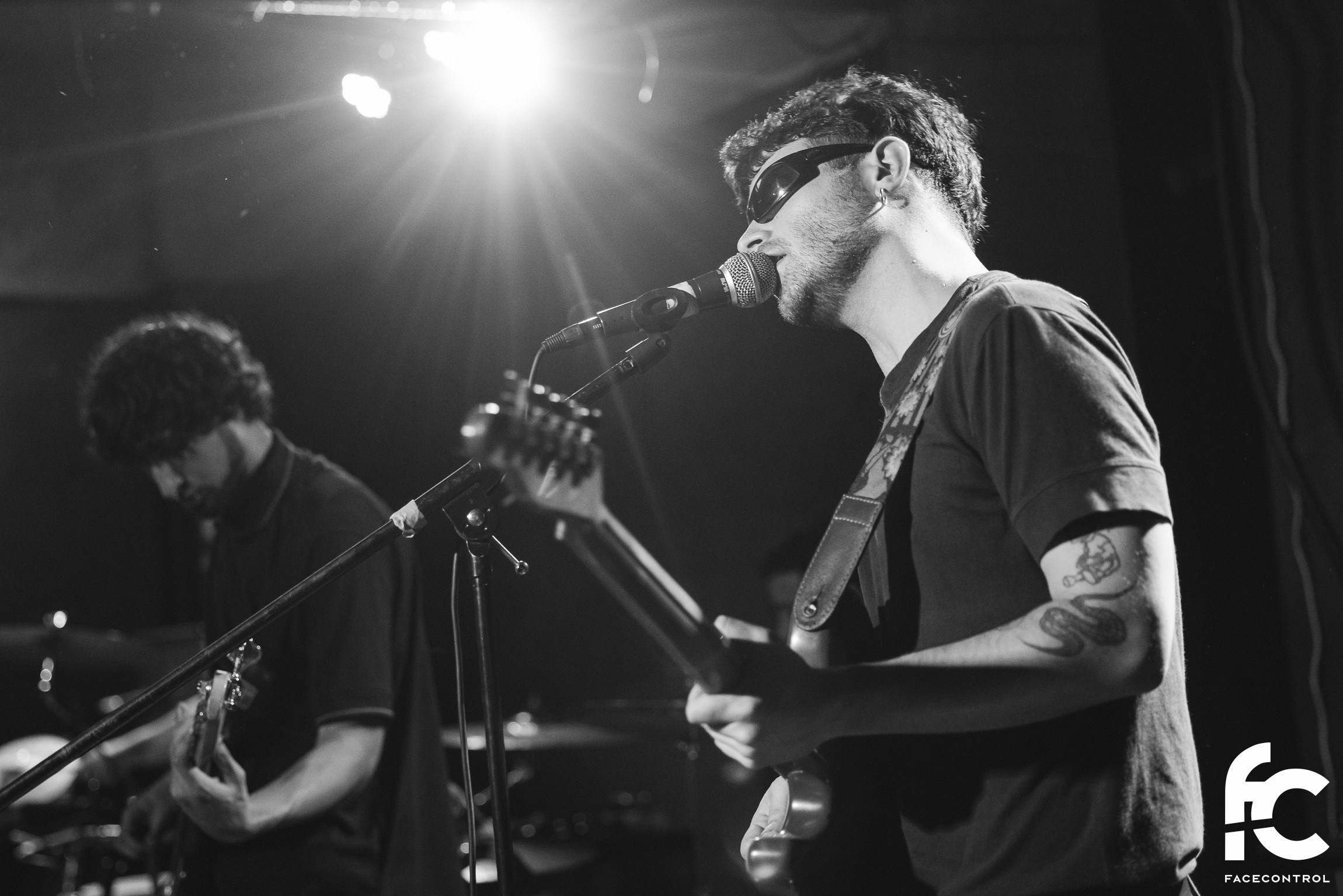 Sextape of Lovers & Granma. Face Control: Crónica social, anuncios de eventos y reportajes fotográficos