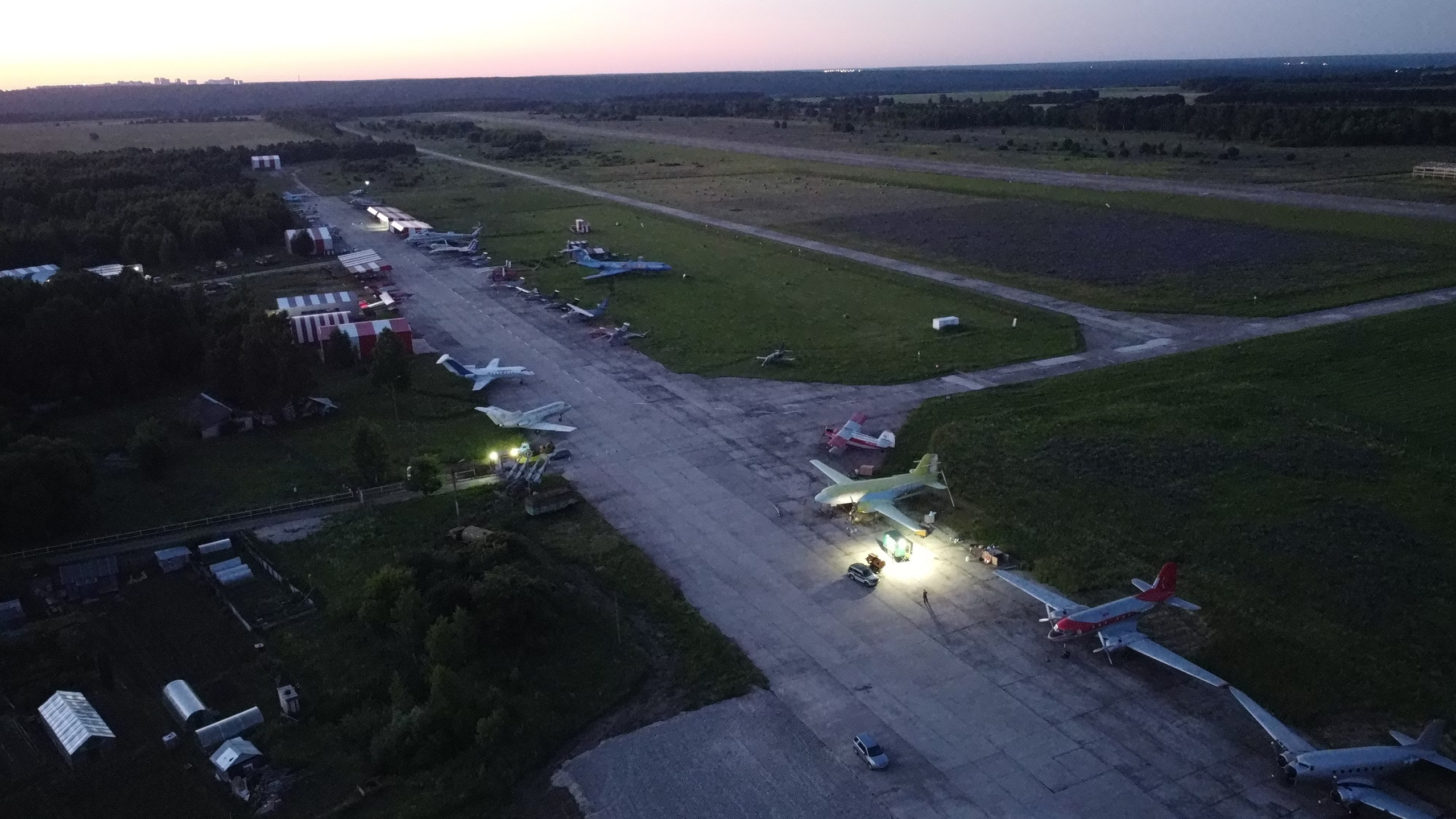 Ил-14Т «Голубая Мечта» — покраска (2022г). Фотоальбом показывающий увлекательный мир авиации и мир медведей Андрея Иванова