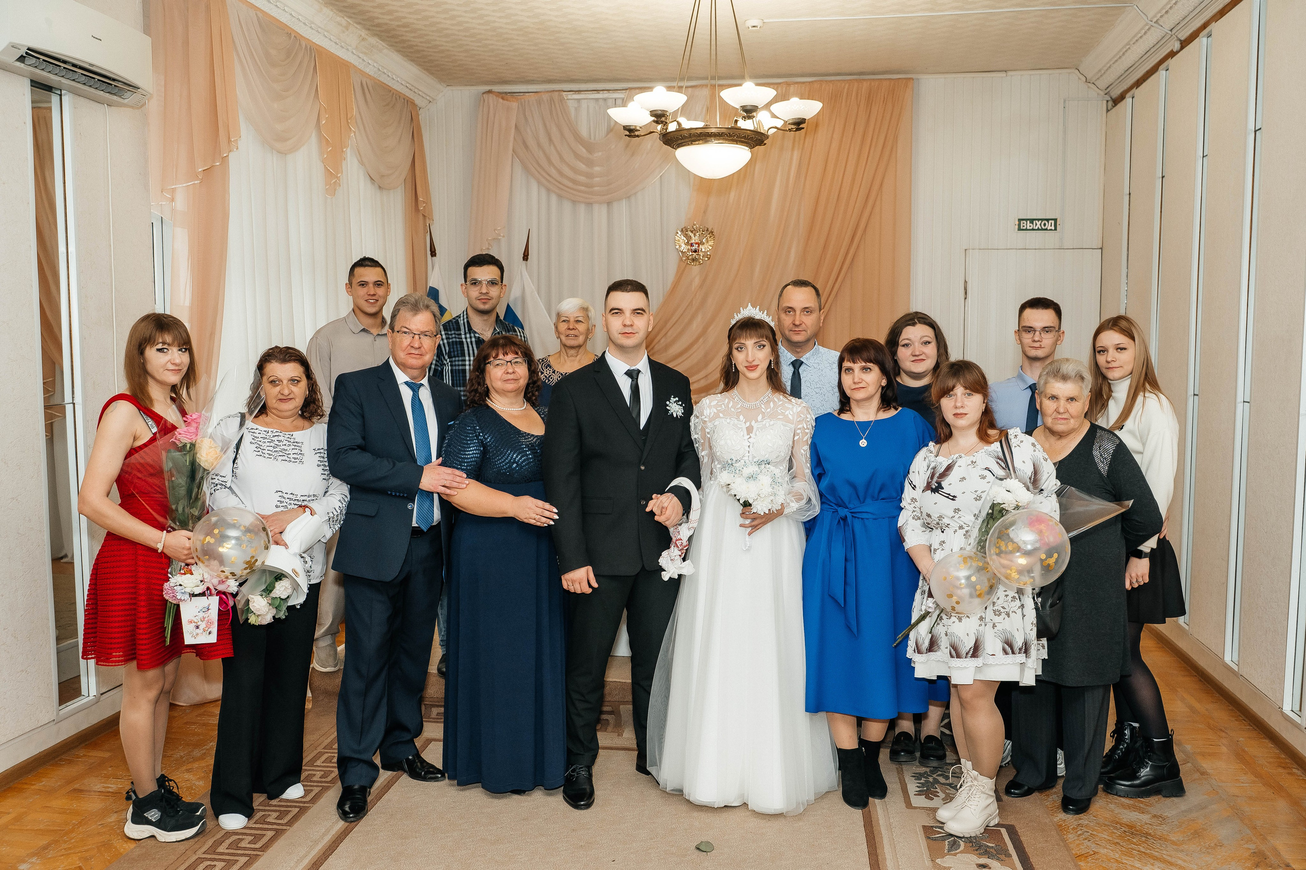 Ирина и Евгений, 08.11.25. Фотограф Виктория Казановская в Каменске-Шахтинском