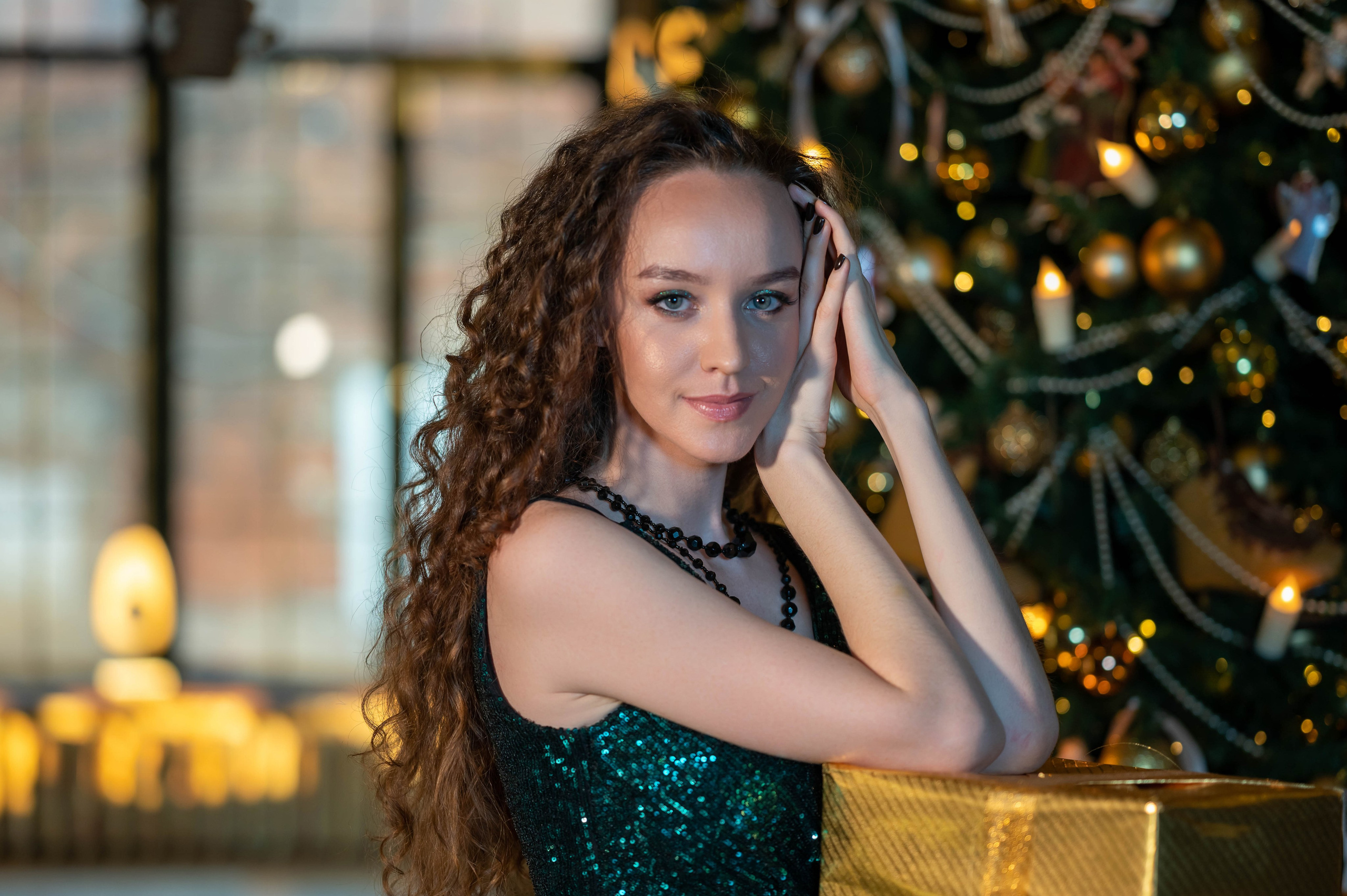 Новый год девушка. Семейный и контент фотограф в Москве Alira