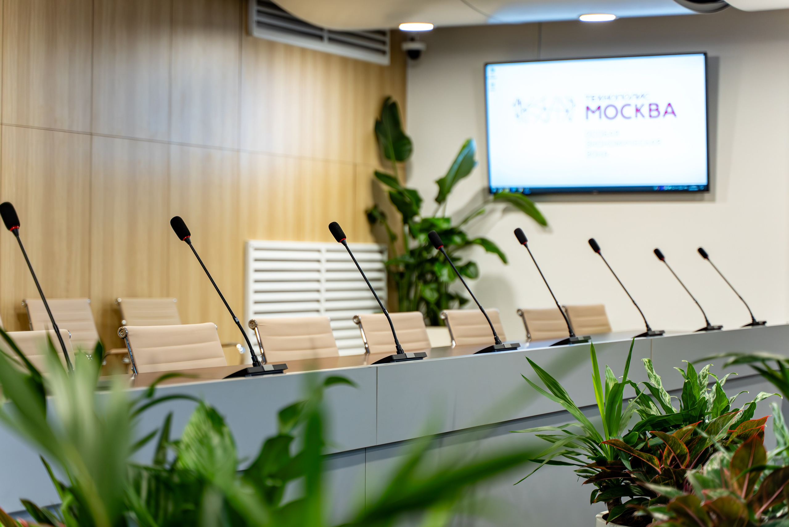 Индустриальный парк — озеленение. KUSTOV PRODUCTION — профессиональная фотосъёмка в Москве