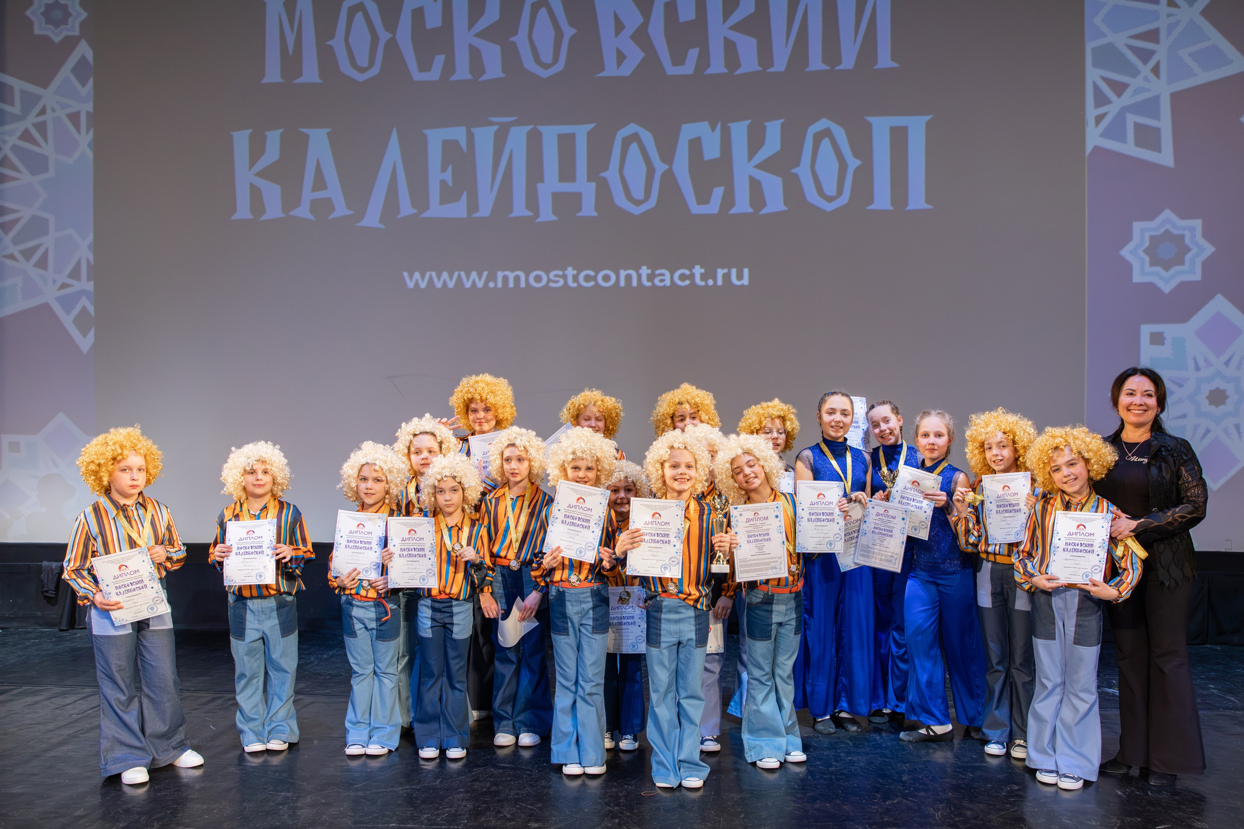 Съемка школьных репортажей в Москве. Семейный и женский фотограф в Москве Надежда Воробьева