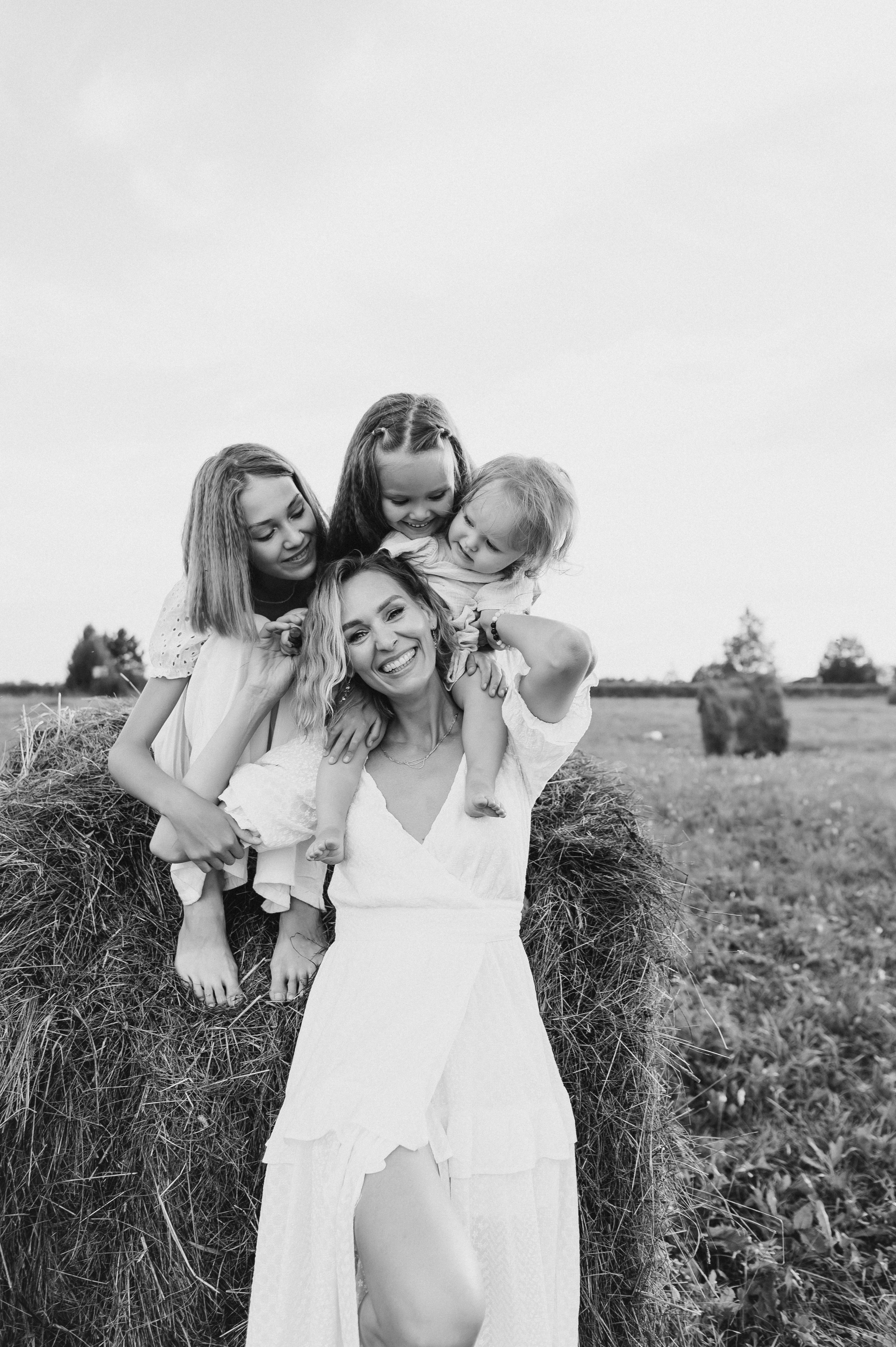 Таня, Вова + 3